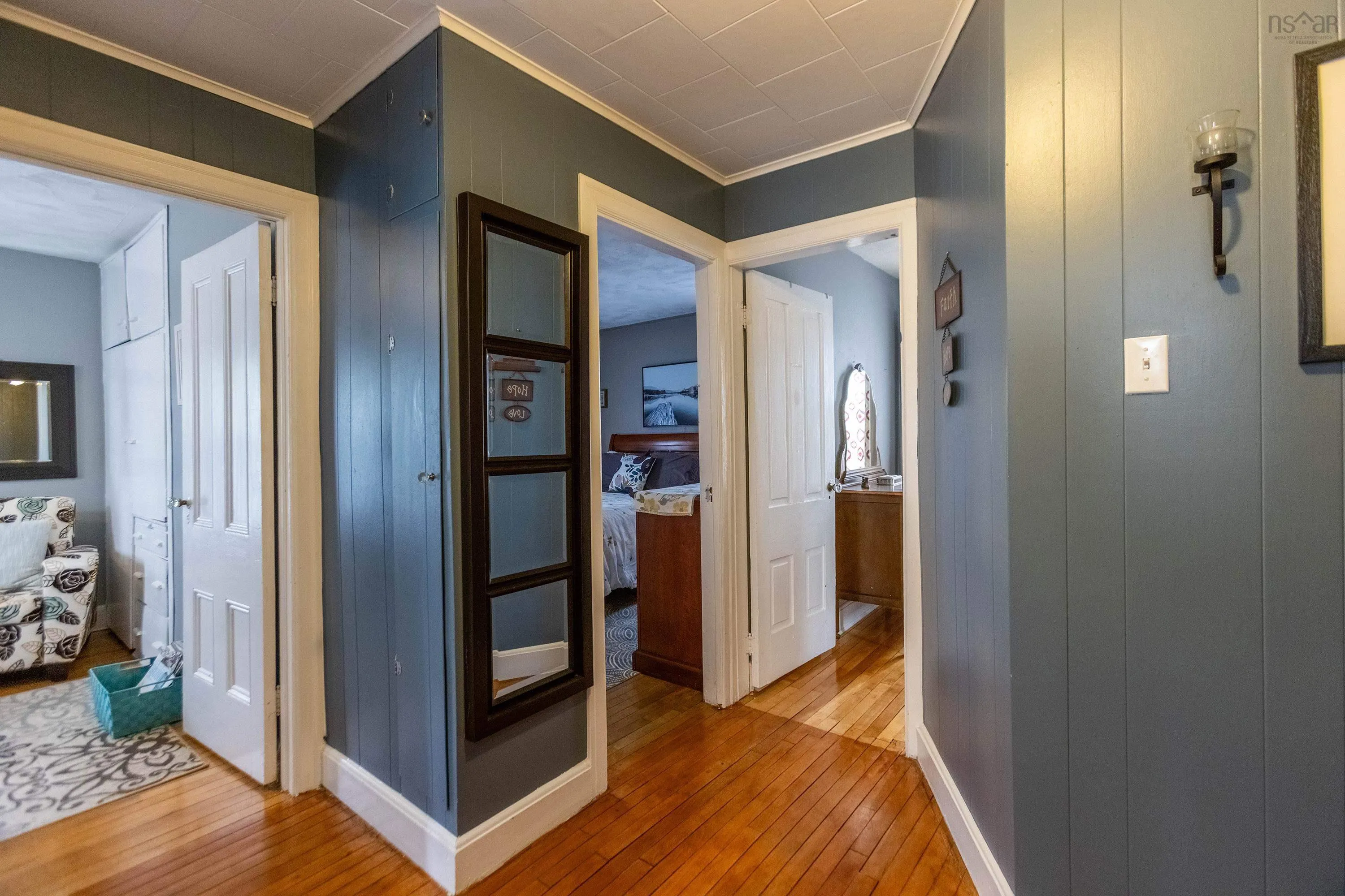 137 Main Street, Springhill, NS B0M 1X0, 4 Bedrooms Bedrooms, ,1 BathroomBathrooms,Residential,For Sale,Main,202521766