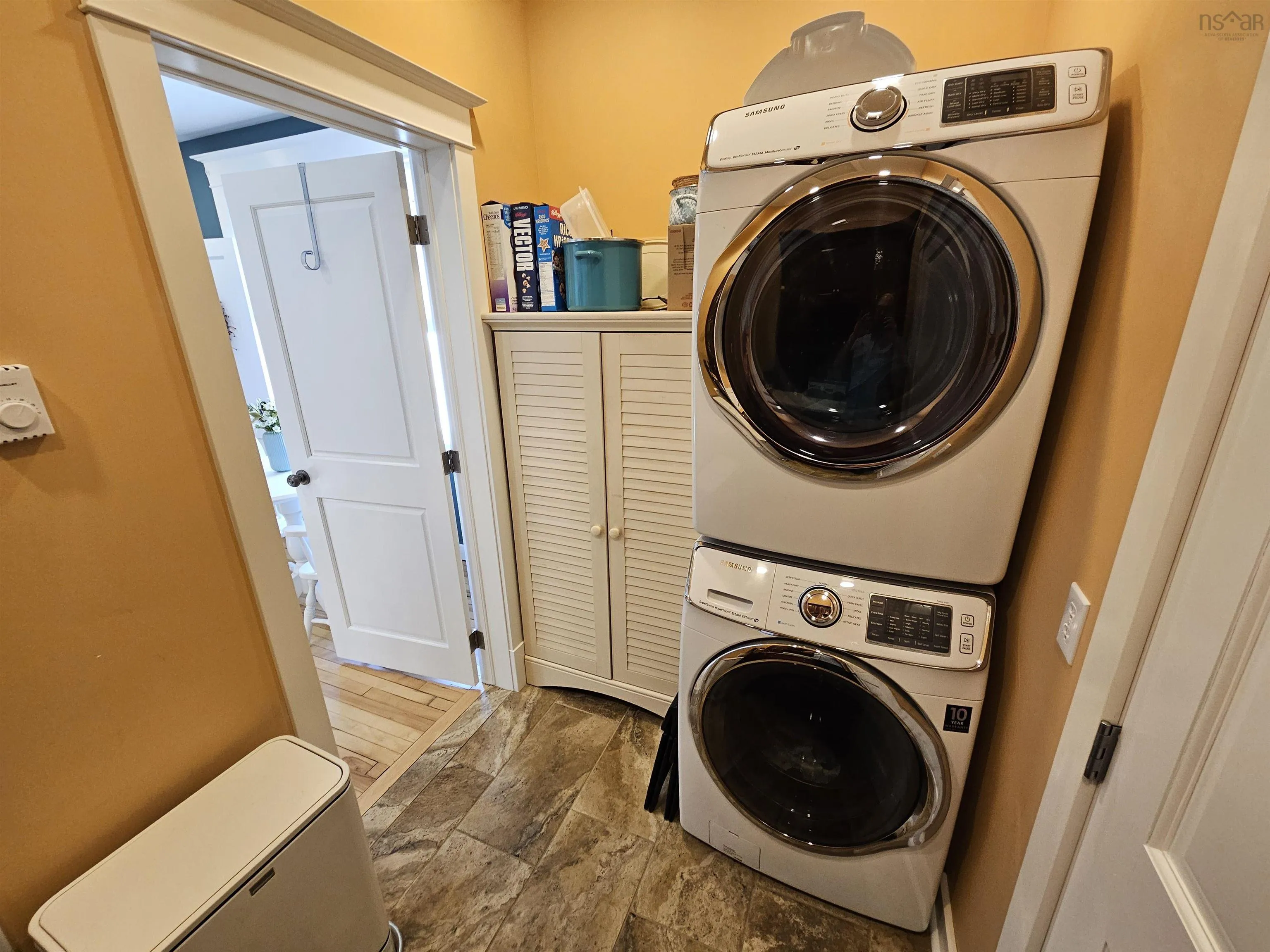 6 Mcgee Street, Springhill, NS B0M 1X0, 4 Bedrooms Bedrooms, ,2 BathroomsBathrooms,Residential,For Sale,Mcgee,202522998