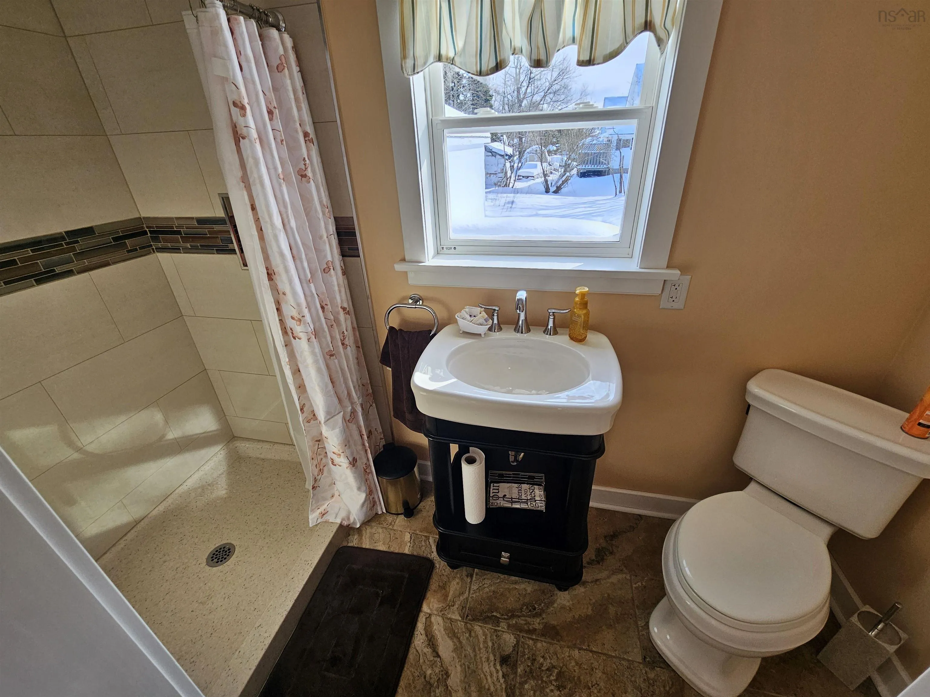 6 Mcgee Street, Springhill, NS B0M 1X0, 4 Bedrooms Bedrooms, ,2 BathroomsBathrooms,Residential,For Sale,Mcgee,202522998