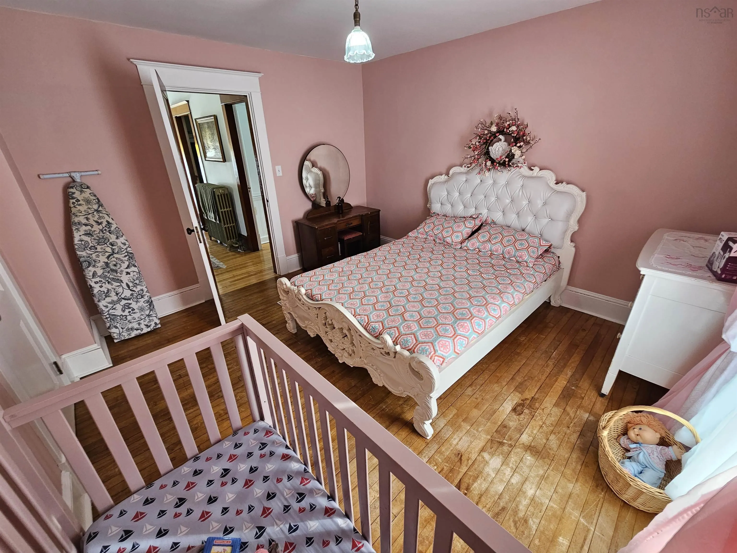 6 Mcgee Street, Springhill, NS B0M 1X0, 4 Bedrooms Bedrooms, ,2 BathroomsBathrooms,Residential,For Sale,Mcgee,202522998
