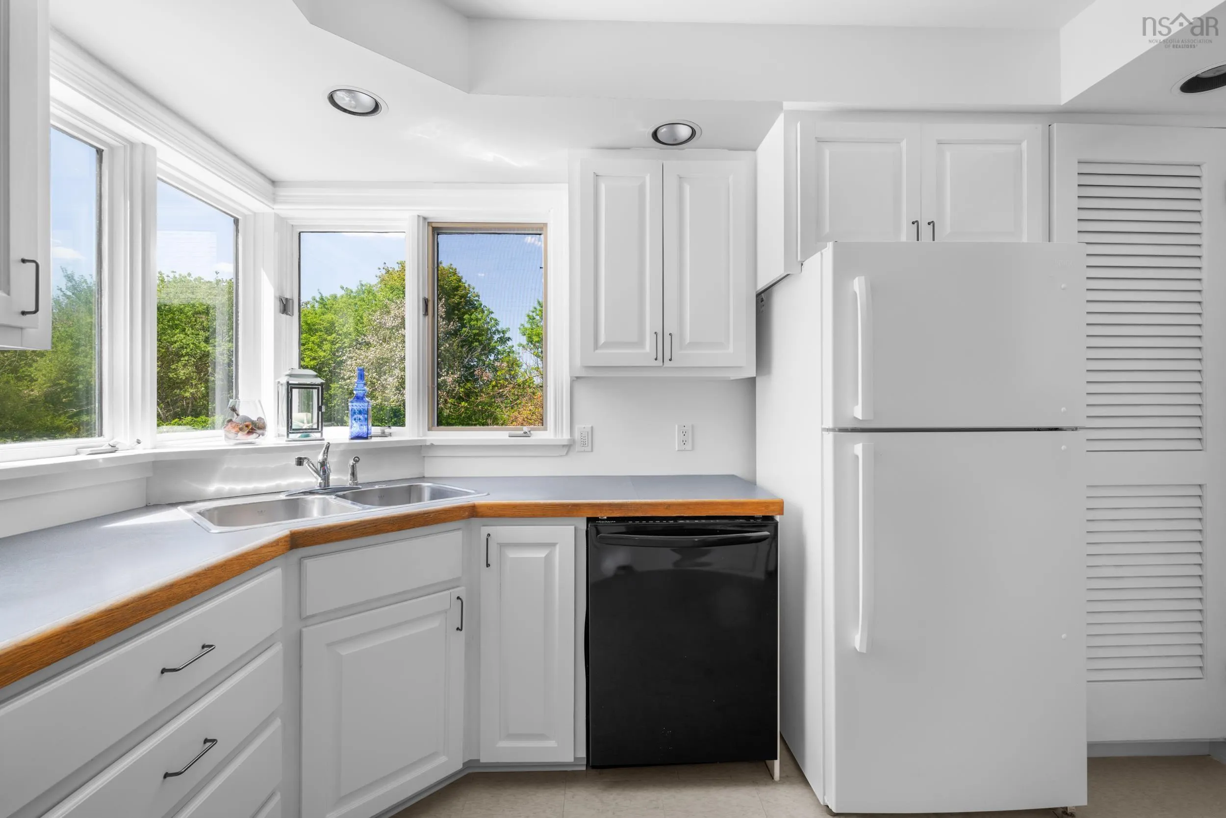 214 Pig Loop Road, Chester, NS B0J 1J0, 4 Bedrooms Bedrooms, ,4 BathroomsBathrooms,Residential,For Sale,Pig Loop,202513592