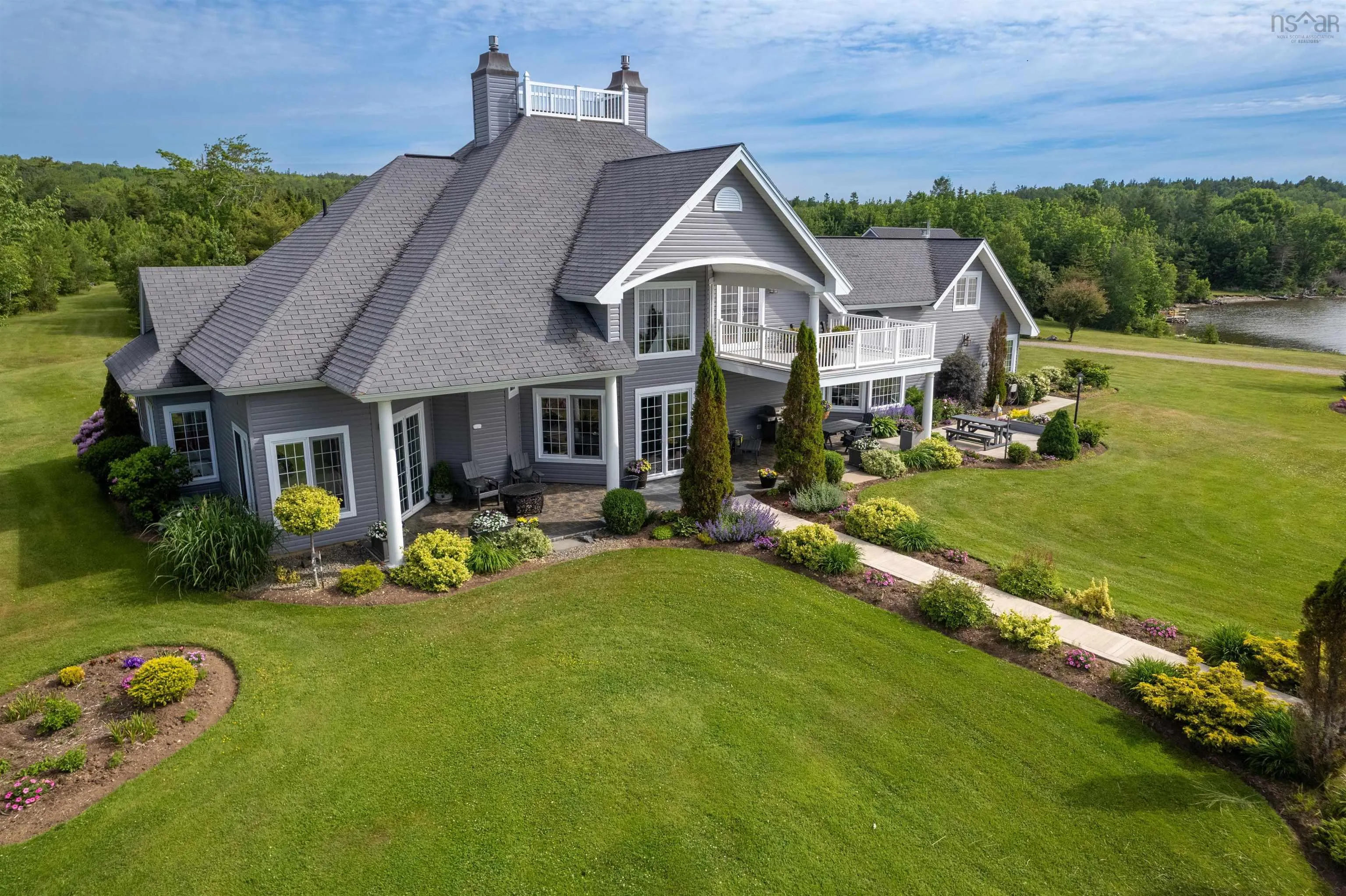 8805 Highway 105 Baddeck Inlet Highway, Baddeck Inlet Ns B0e 1b0, 3 Bedrooms Bedrooms, ,4 BathroomsBathrooms,Residential,For Sale,Highway 105 Baddeck Inlet,202502454
