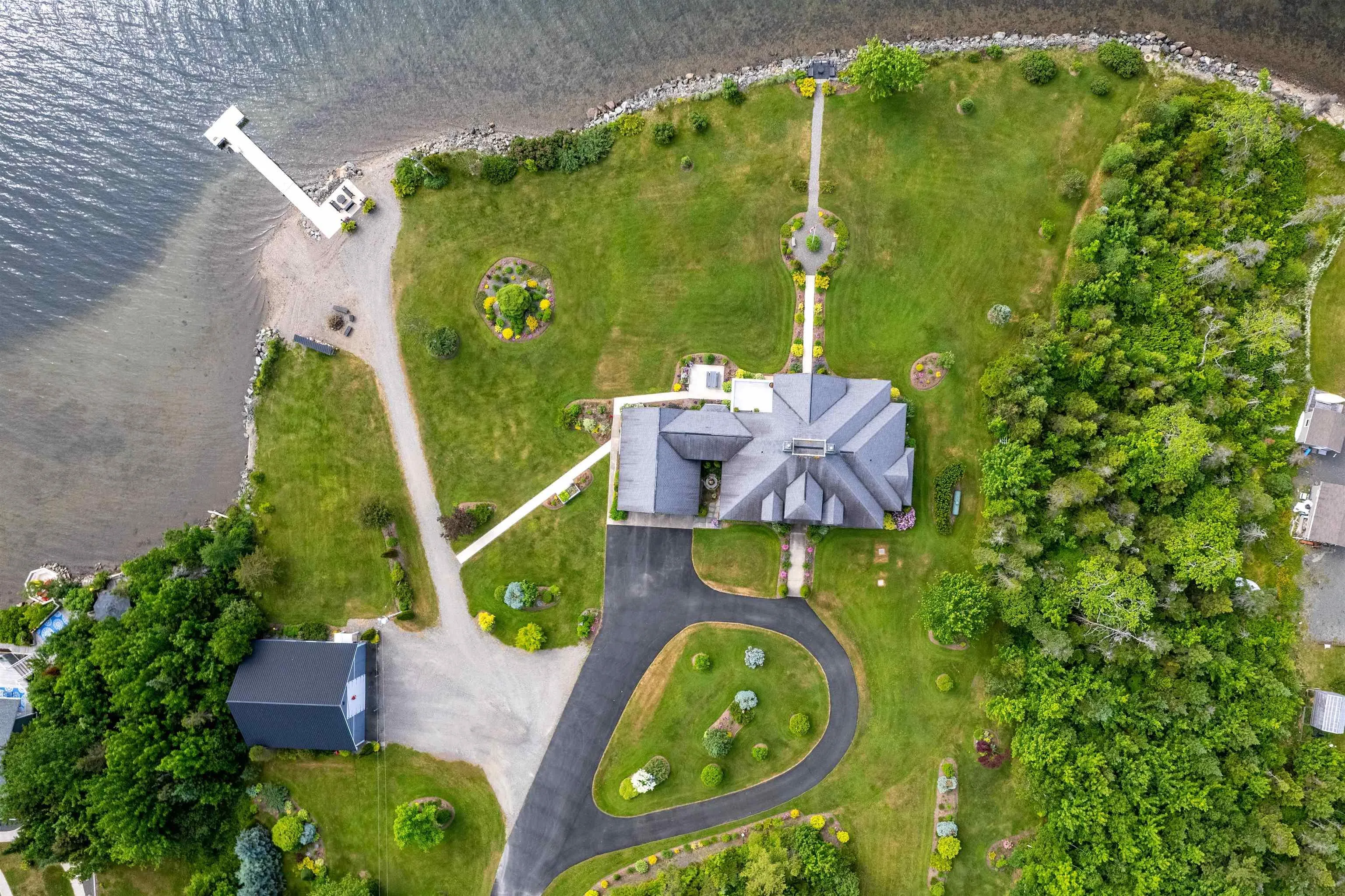 8805 Highway 105 Baddeck Inlet Highway, Baddeck Inlet Ns B0e 1b0, 3 Bedrooms Bedrooms, ,4 BathroomsBathrooms,Residential,For Sale,Highway 105 Baddeck Inlet,202502454
