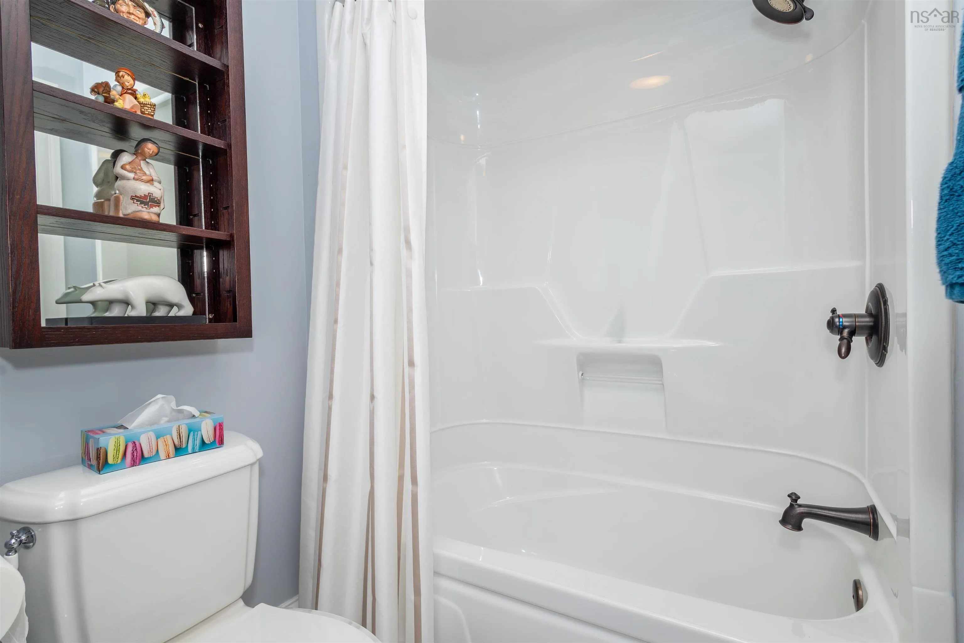 8805 Highway 105 Baddeck Inlet Highway, Baddeck Inlet Ns B0e 1b0, 3 Bedrooms Bedrooms, ,4 BathroomsBathrooms,Residential,For Sale,Highway 105 Baddeck Inlet,202502454