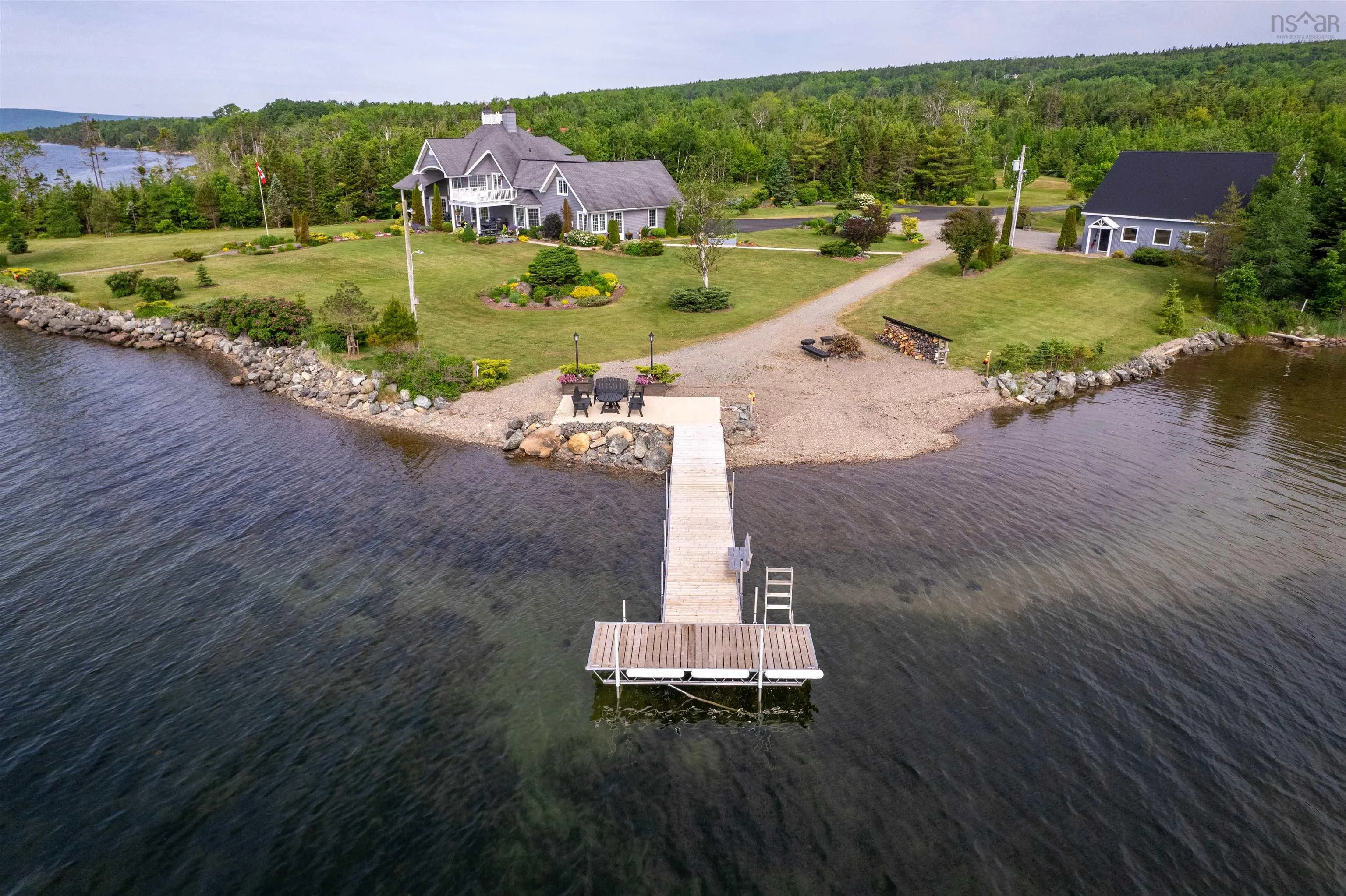 8805 Highway 105 Baddeck Inlet Highway, Baddeck Inlet Ns B0e 1b0, 3 Bedrooms Bedrooms, ,4 BathroomsBathrooms,Residential,For Sale,Highway 105 Baddeck Inlet,202502454
