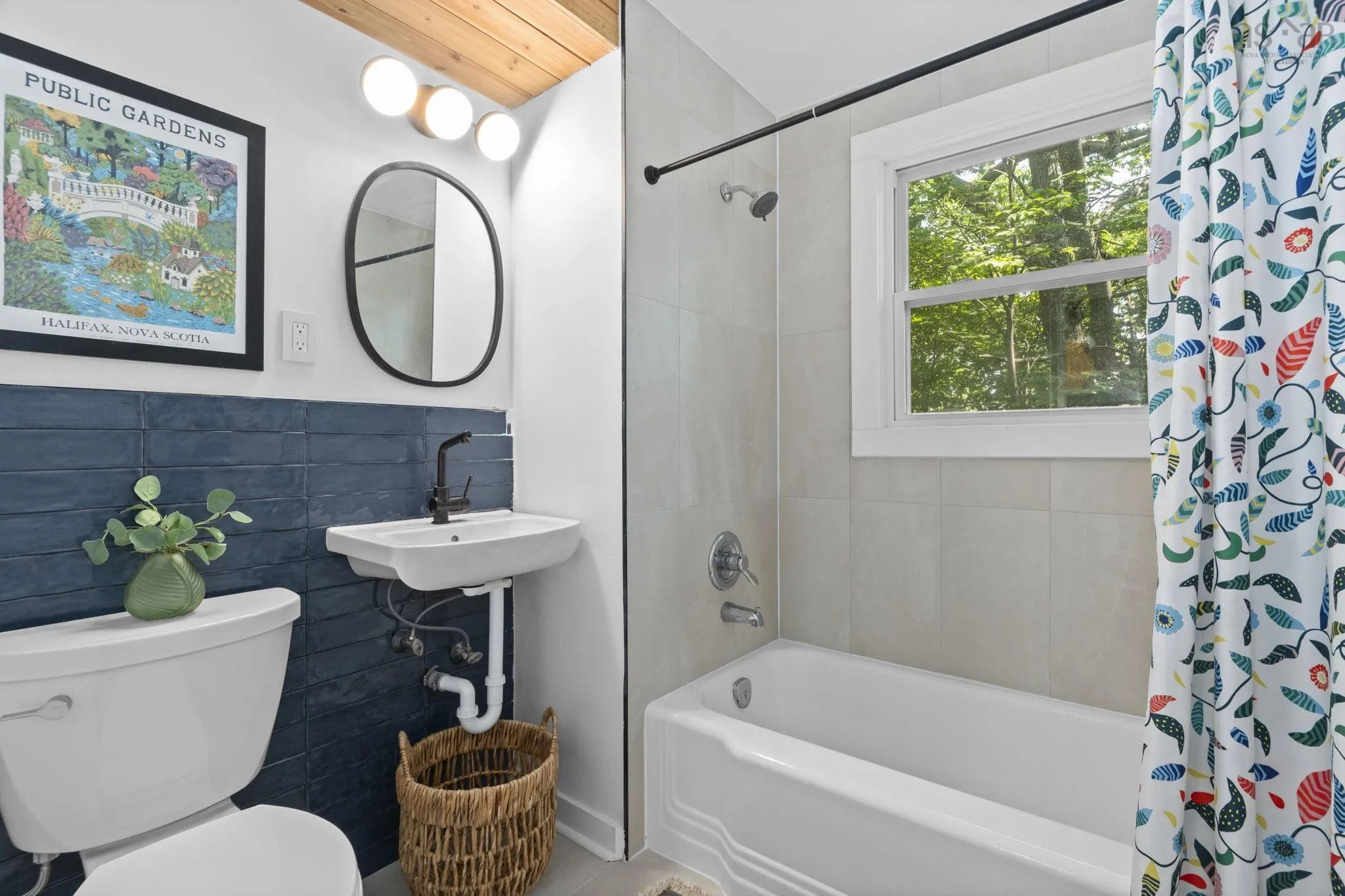 1 Wagner Avenue, Halifax, NS B3M 2H9, 4 Bedrooms Bedrooms, ,2 BathroomsBathrooms,Residential,For Sale,Wagner,202519600