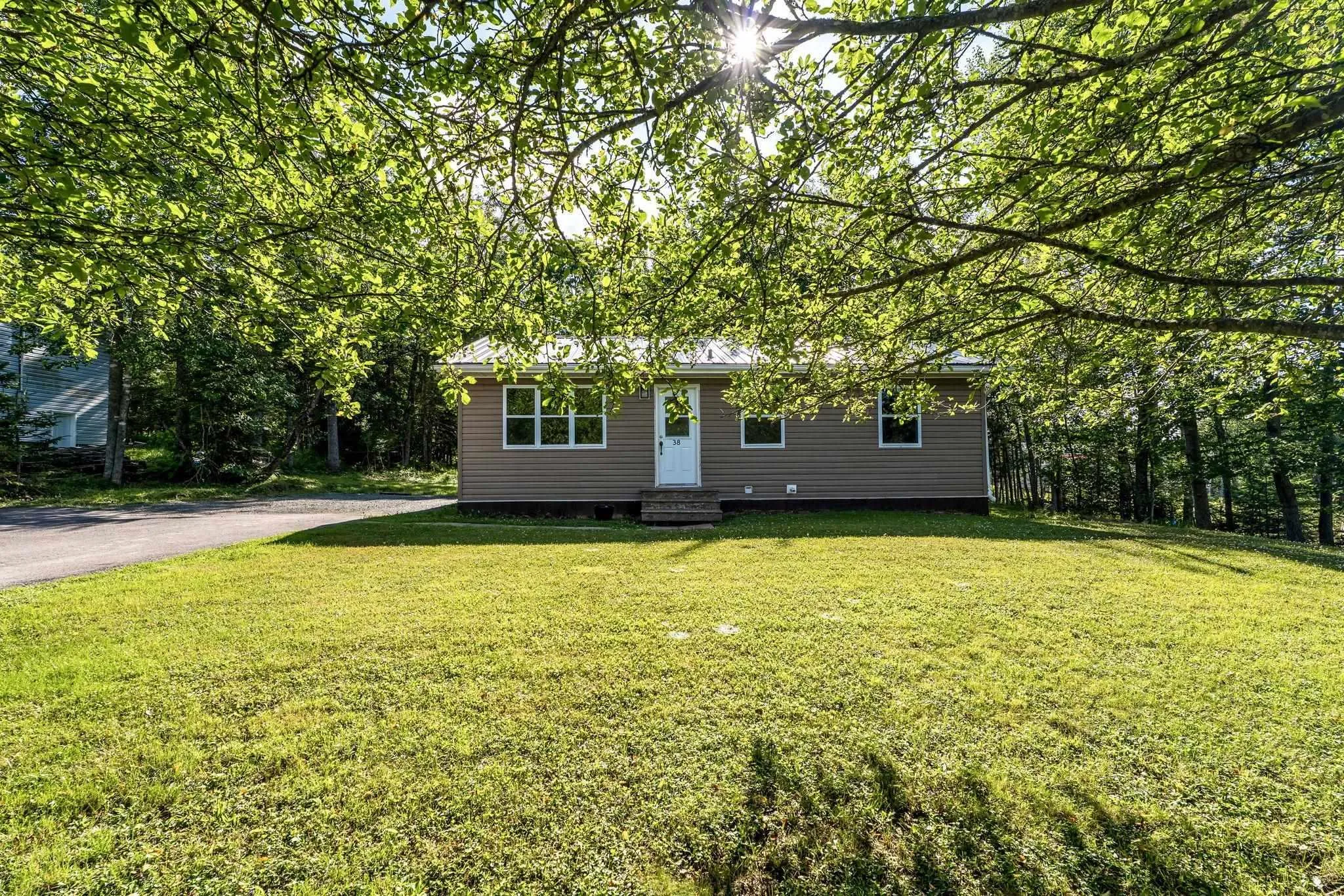 38 Morley Avenue, Truro Heights, NS B6L 1M7, 3 Bedrooms Bedrooms, ,1 BathroomBathrooms,Residential,For Sale,Morley,202518722