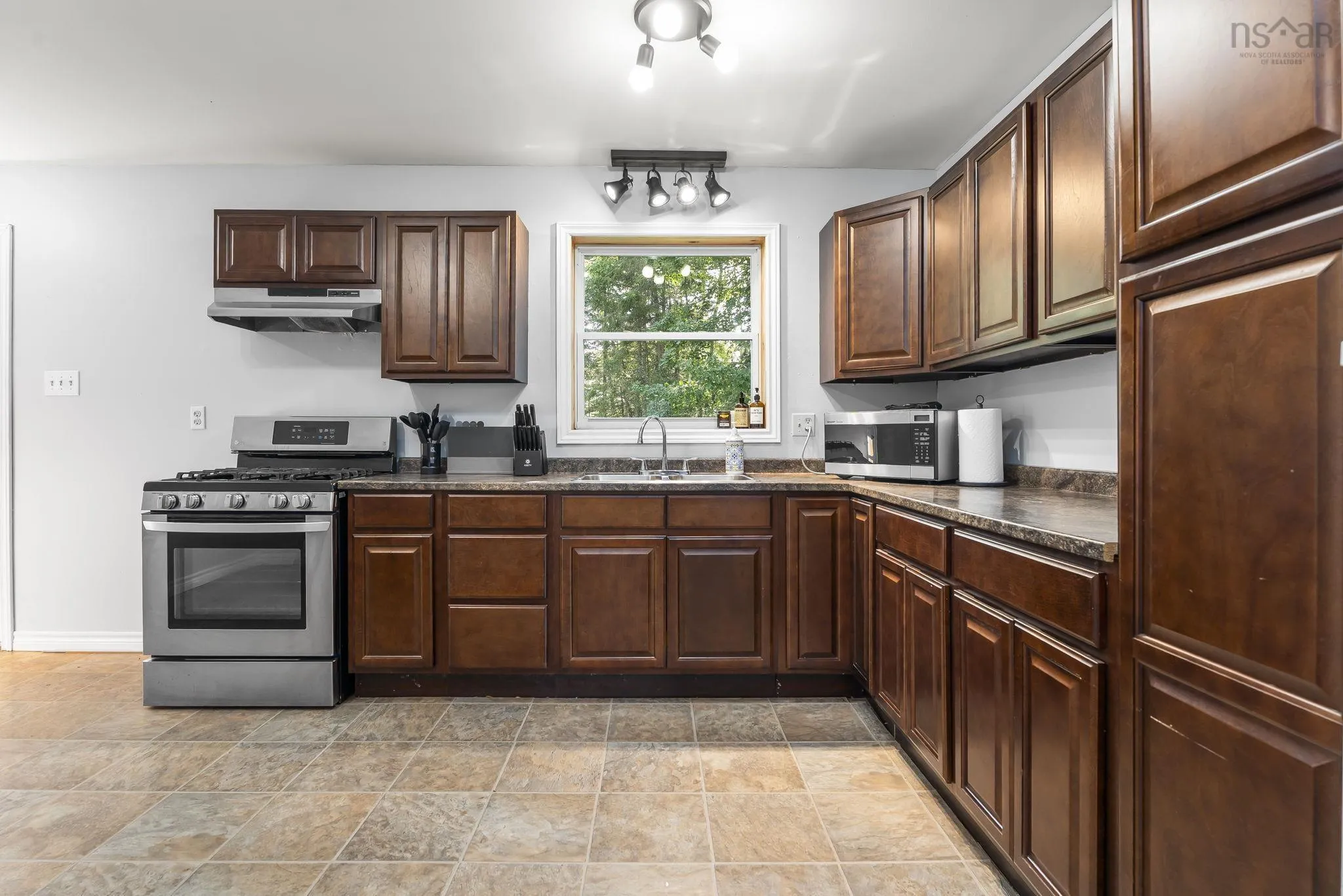 38 Morley Avenue, Truro Heights, NS B6L 1M7, 3 Bedrooms Bedrooms, ,1 BathroomBathrooms,Residential,For Sale,Morley,202518722