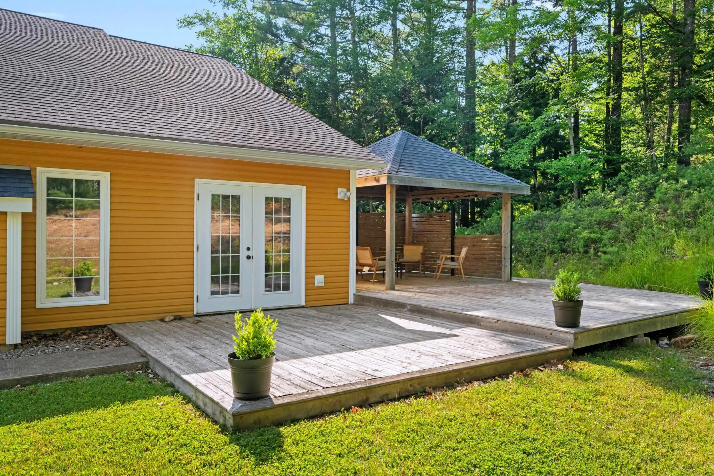 20 Camden Court, Bridgewater, NS B4V 8W5, 4 Bedrooms Bedrooms, ,3 BathroomsBathrooms,Residential,For Sale,Camden,202518041