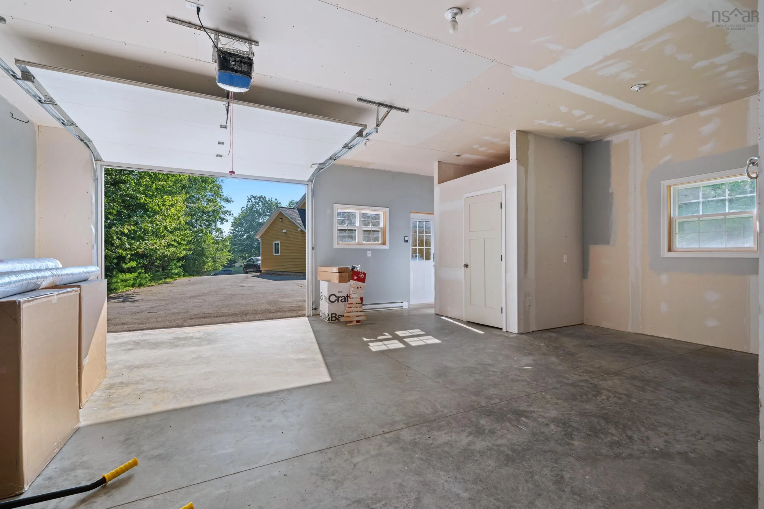 20 Camden Court, Bridgewater, NS B4V 8W5, 4 Bedrooms Bedrooms, ,3 BathroomsBathrooms,Residential,For Sale,Camden,202518041