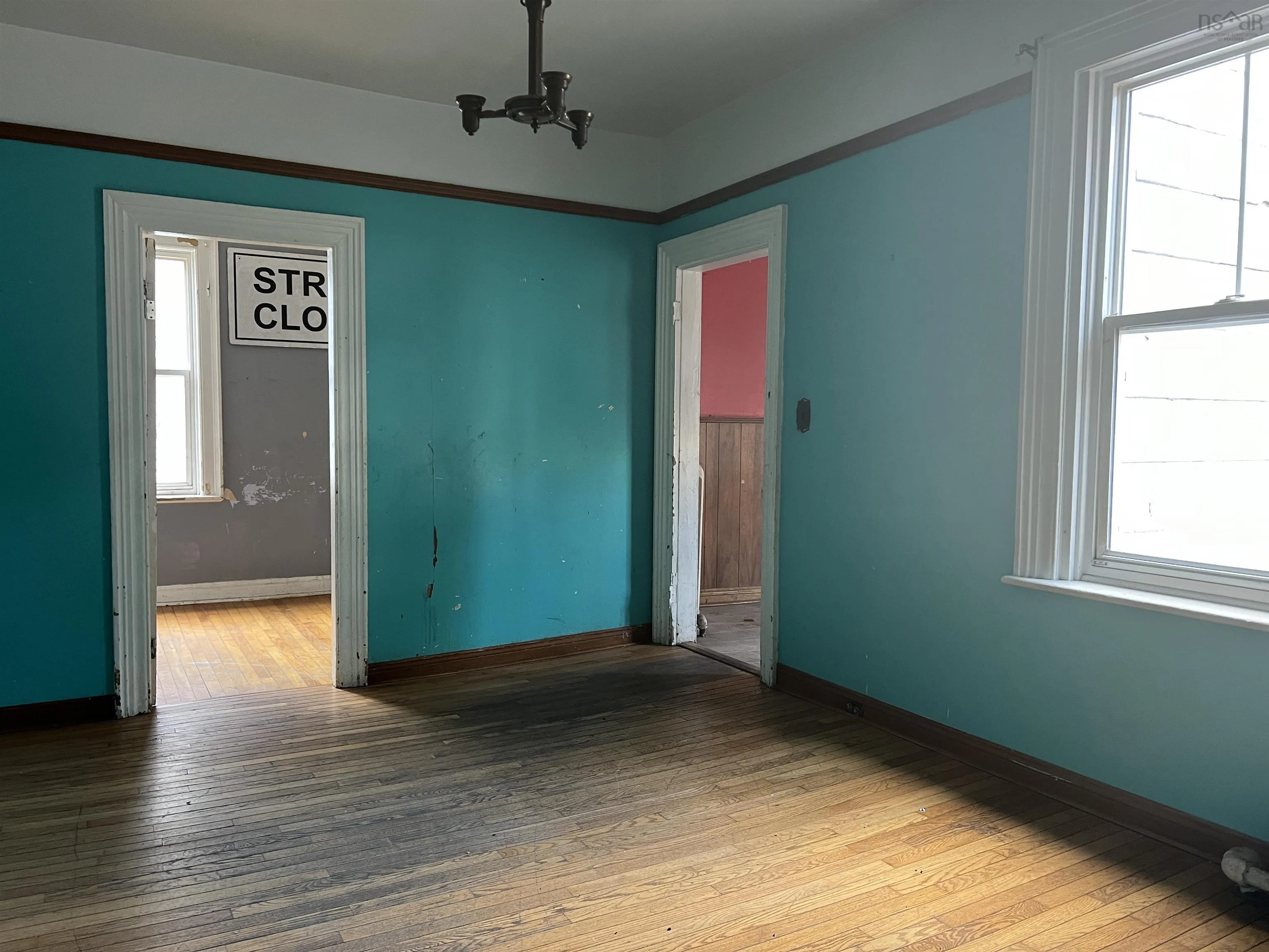 74 Pleasant Street, North Sydney, NS B2A 1L5, 4 Bedrooms Bedrooms, ,Residential Income,For Sale,Pleasant,202518660