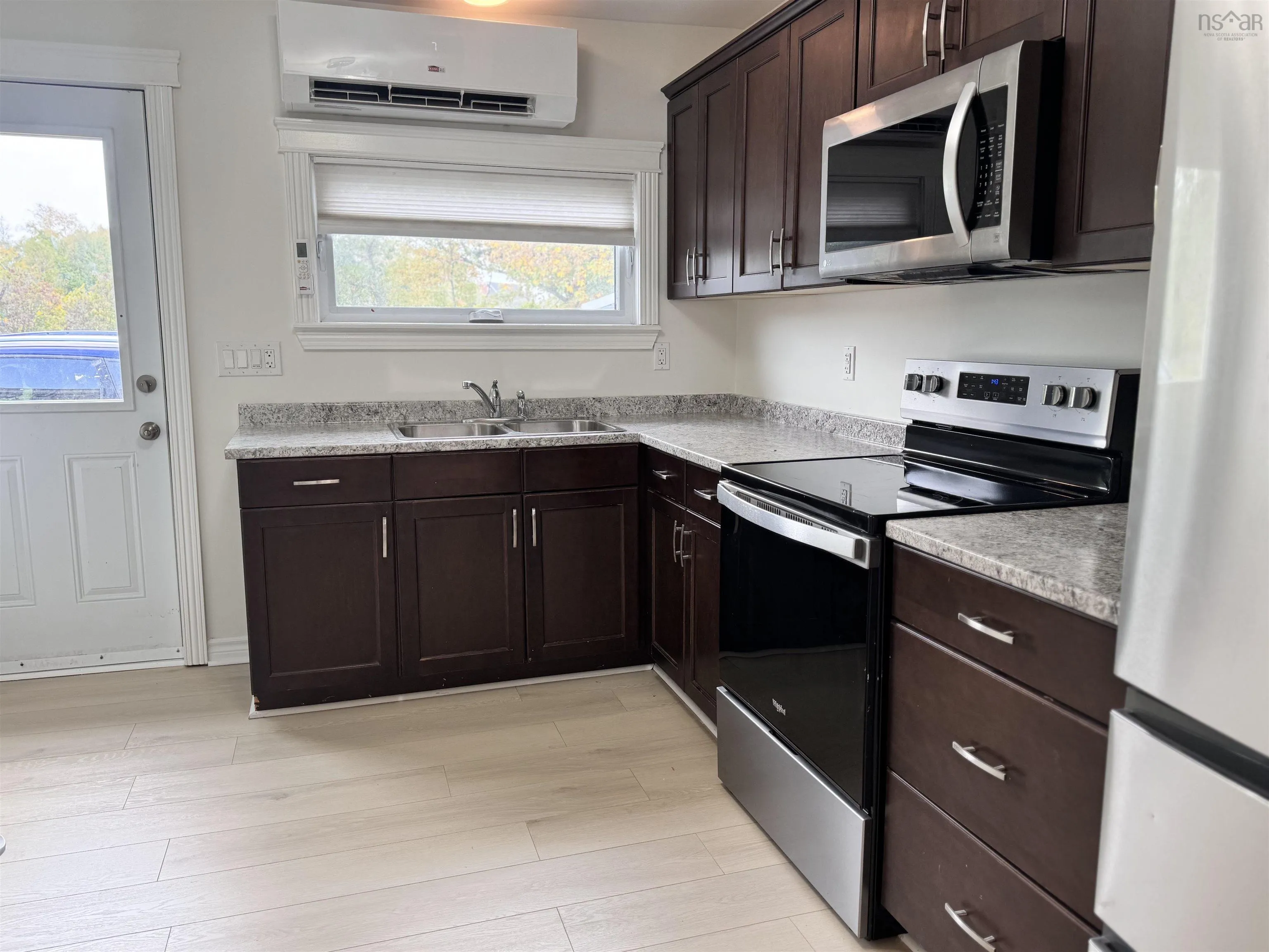 43 Concord Street, Glace Bay, NS B1A 3A7, 2 Bedrooms Bedrooms, ,Residential Income,For Sale,Concord,202525674