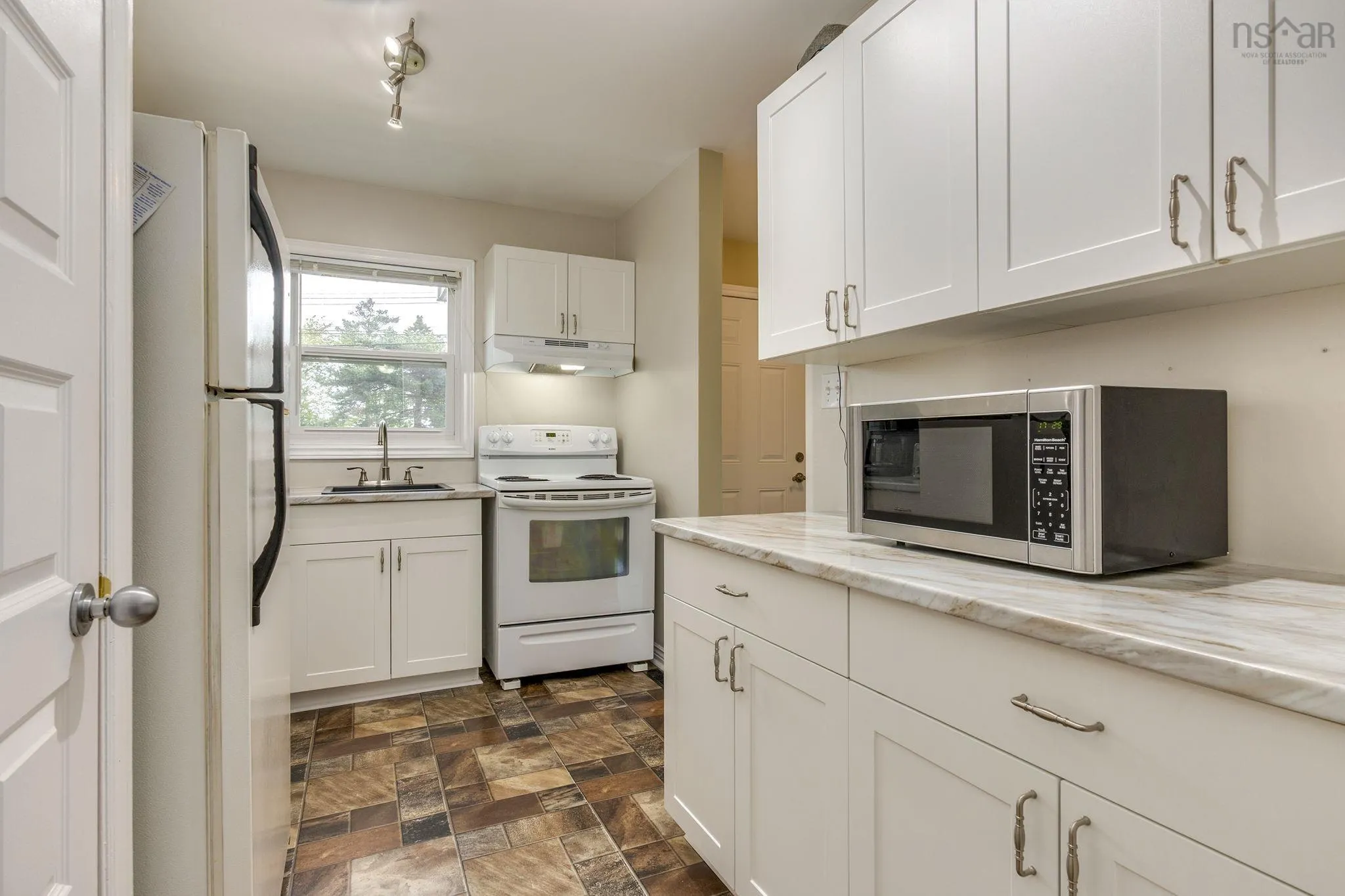 315 Poplar Drive, Cole Harbour, NS B2W 4K8, 3 Bedrooms Bedrooms, ,1 BathroomBathrooms,Residential,For Sale,Poplar,202523229