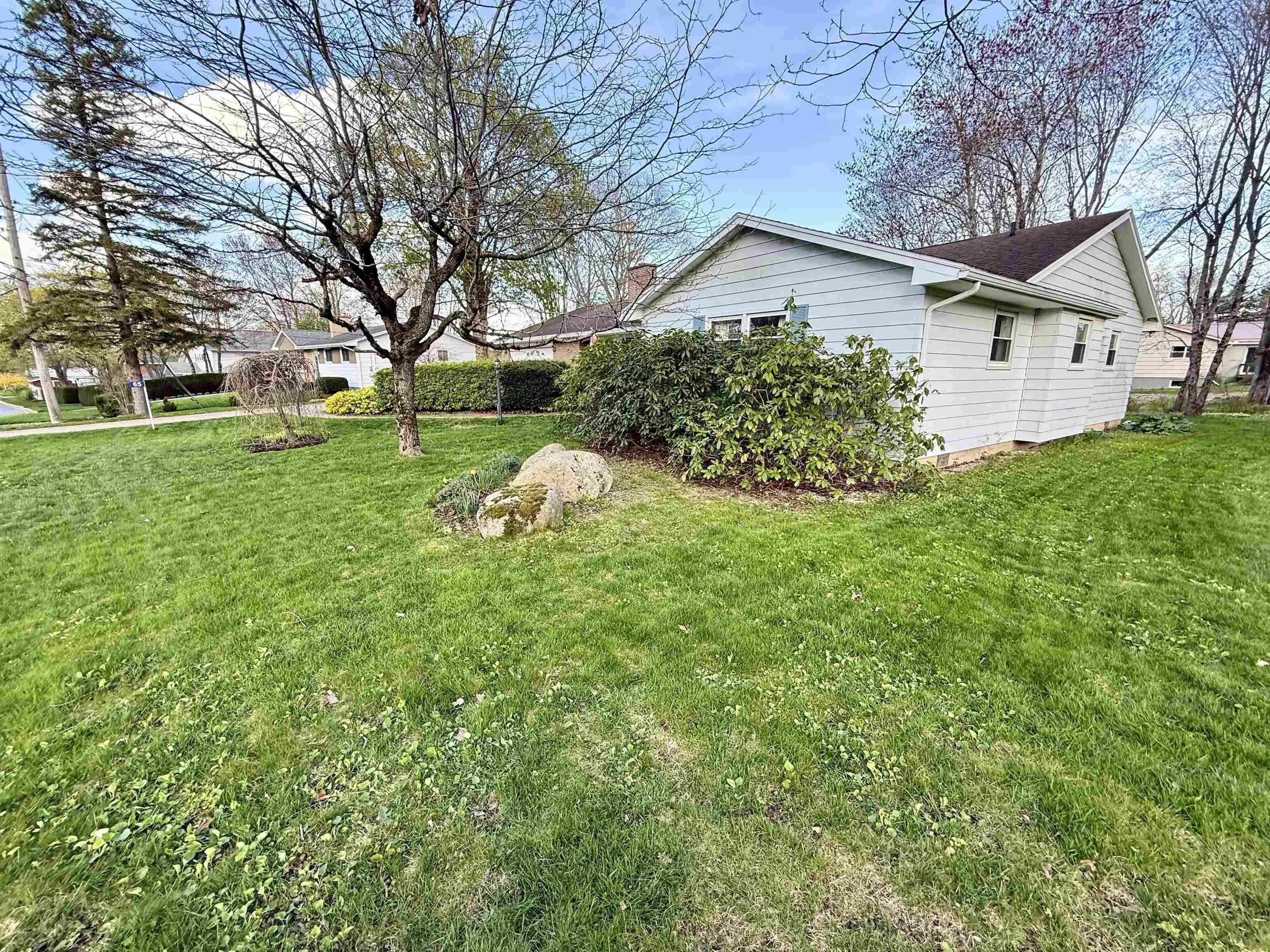 65 Dublin Avenue, Bridgewater Ns B4v 1z7, 3 Bedrooms Bedrooms, ,2 BathroomsBathrooms,Residential,For Sale,Dublin,202510550