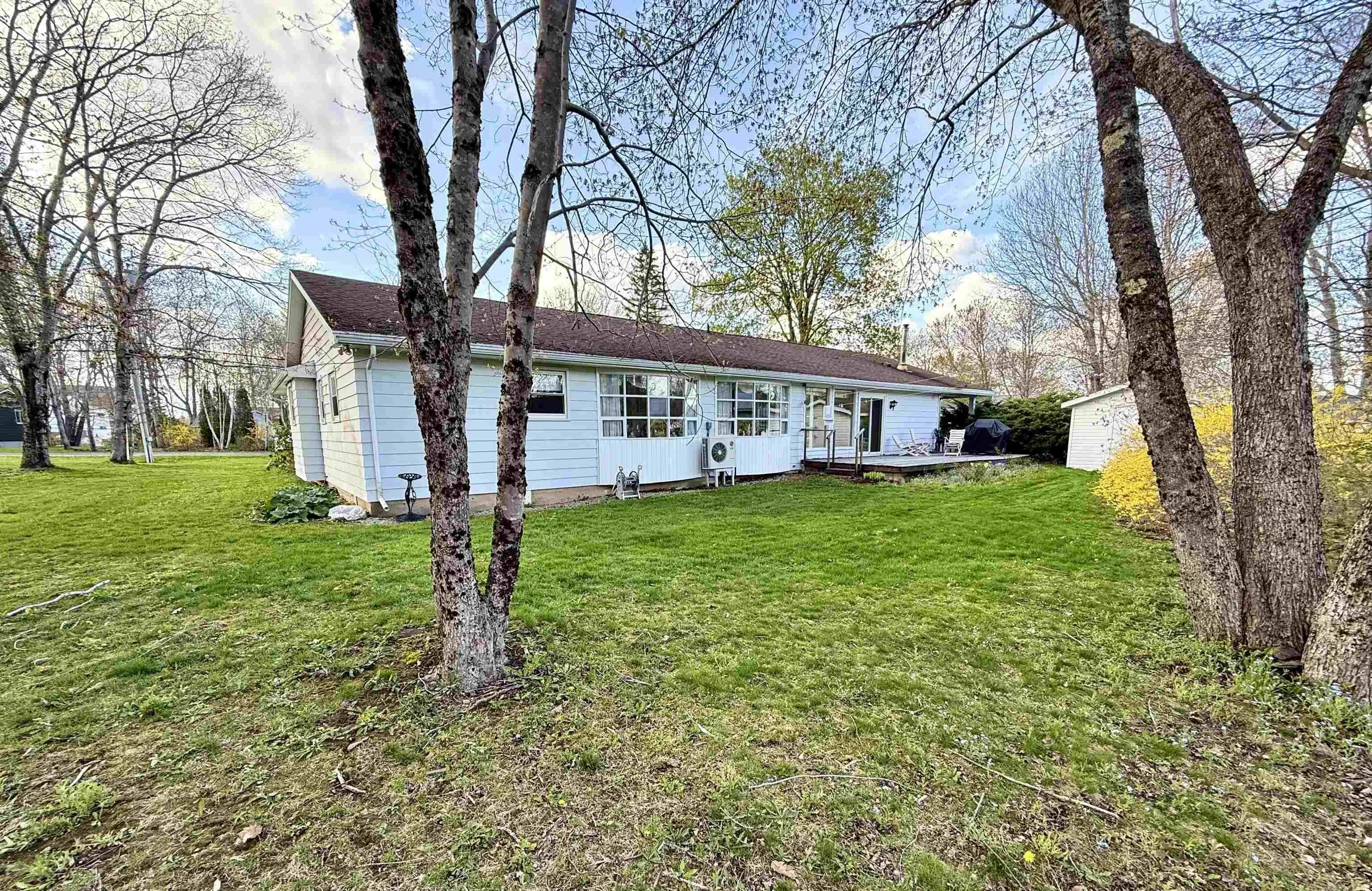 65 Dublin Avenue, Bridgewater Ns B4v 1z7, 3 Bedrooms Bedrooms, ,2 BathroomsBathrooms,Residential,For Sale,Dublin,202510550