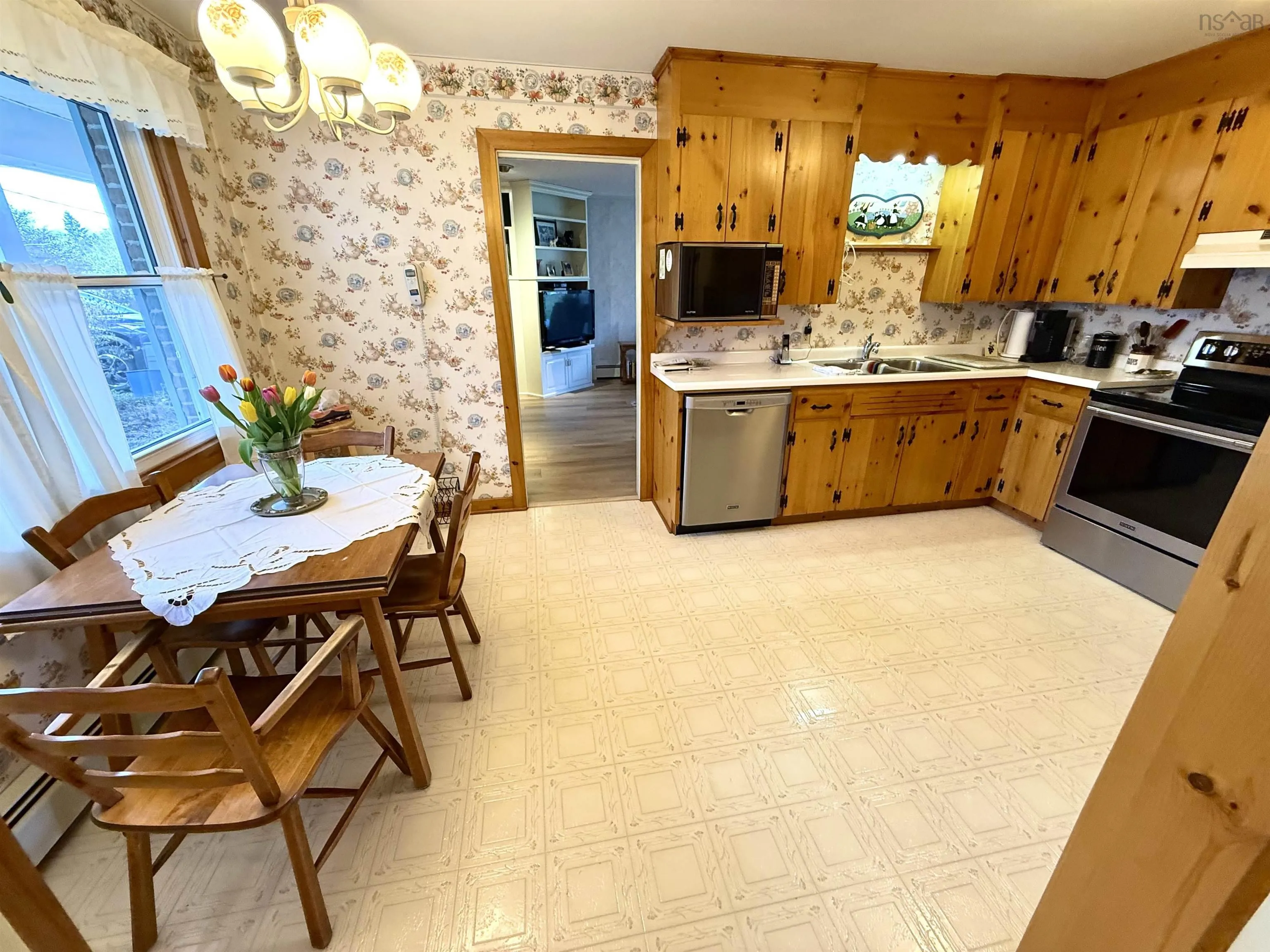 65 Dublin Avenue, Bridgewater Ns B4v 1z7, 3 Bedrooms Bedrooms, ,2 BathroomsBathrooms,Residential,For Sale,Dublin,202510550