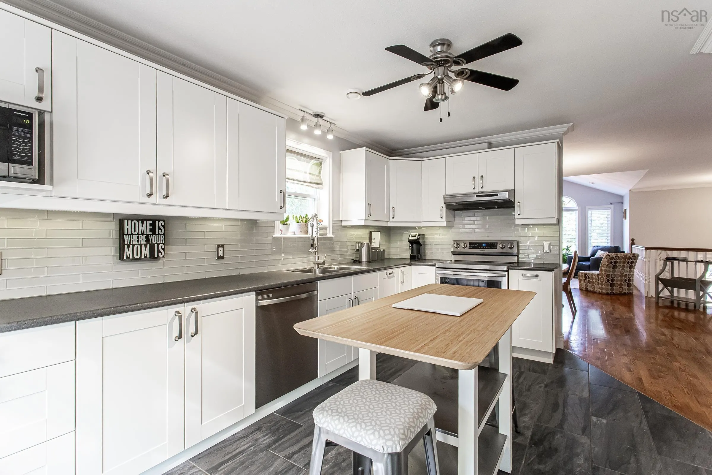 11 Rivercrest Lane, Greenwood, NS B0P 1R0, 4 Bedrooms Bedrooms, ,3 BathroomsBathrooms,Residential,For Sale,Rivercrest,202522925
