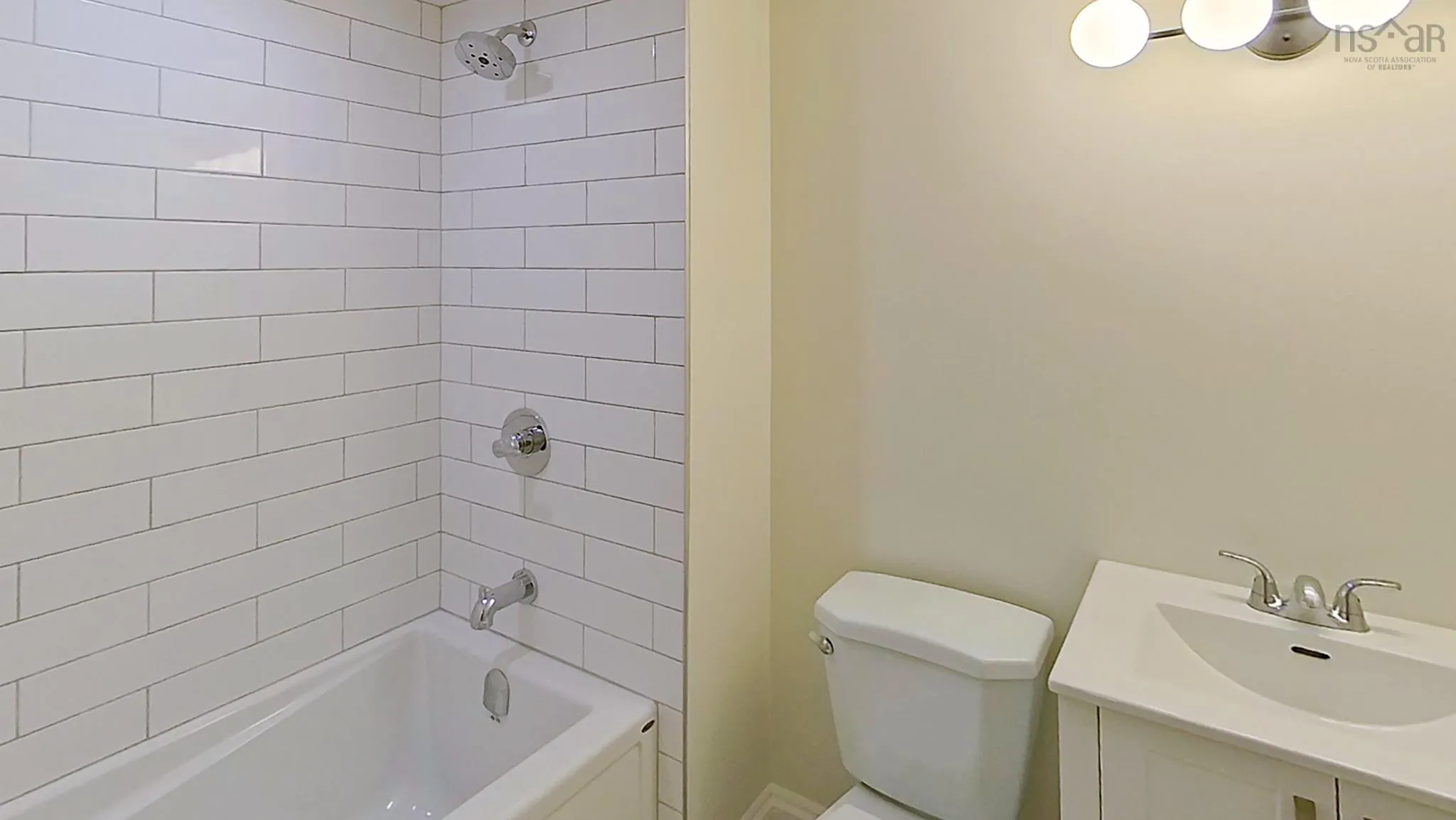 5 Beaver Bank Road, Lower Sackville, NS B4E 1A9, 3 Bedrooms Bedrooms, ,2 BathroomsBathrooms,Residential,For Sale,Beaver Bank,202519735