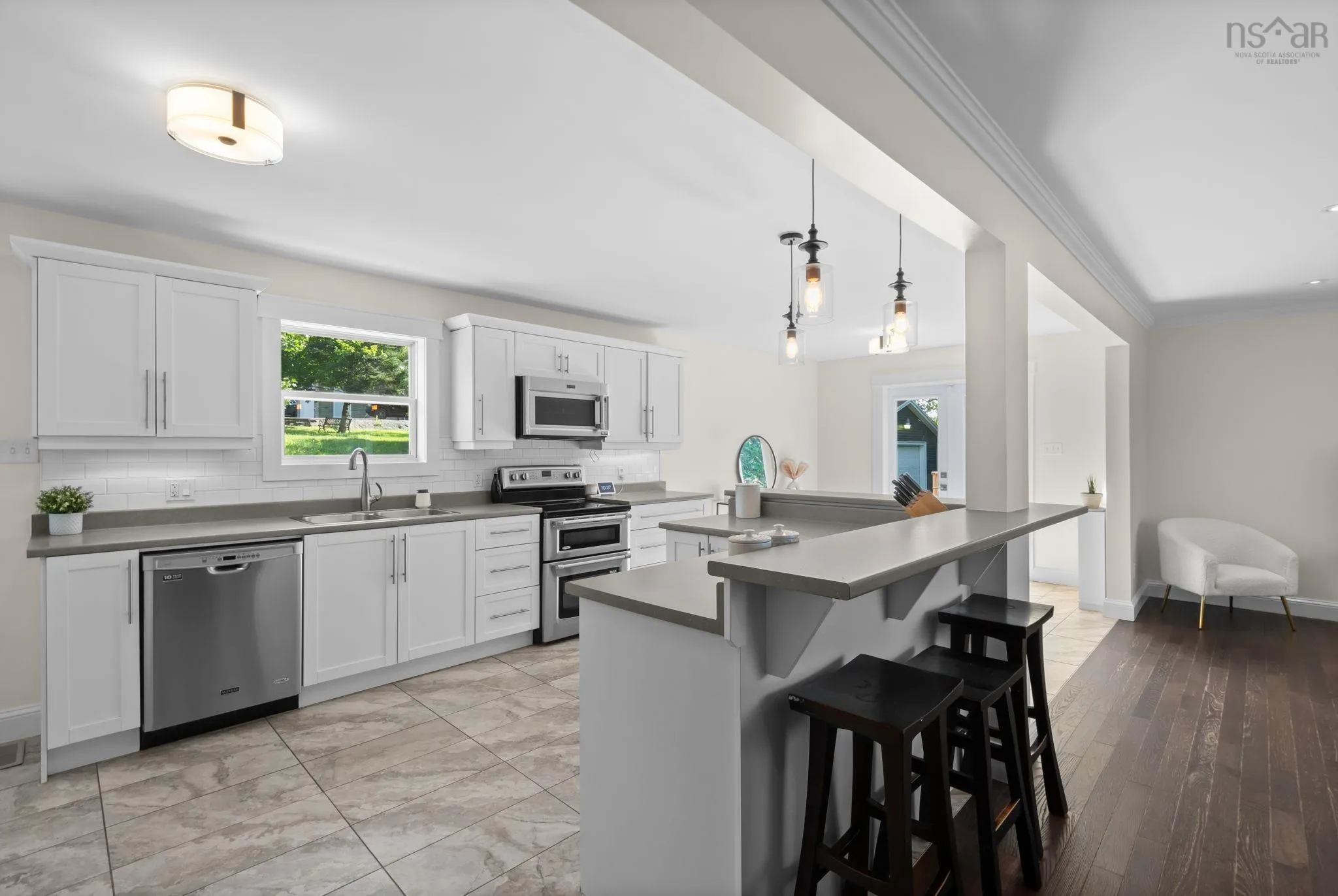 5 Beaver Bank Road, Lower Sackville, NS B4E 1A9, 3 Bedrooms Bedrooms, ,2 BathroomsBathrooms,Residential,For Sale,Beaver Bank,202519735