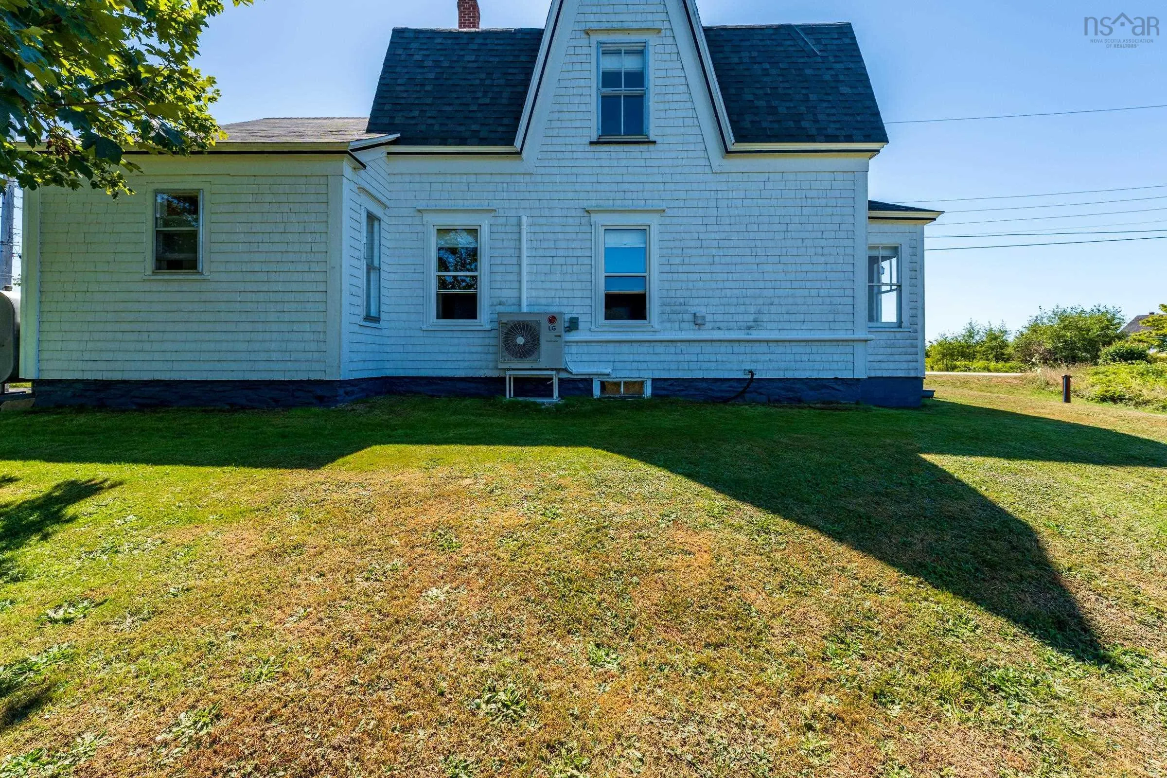 21 Sams Road, West Pubnico, NS B0W 3S0, 4 Bedrooms Bedrooms, ,1 BathroomBathrooms,Residential,For Sale,Sams,202521179