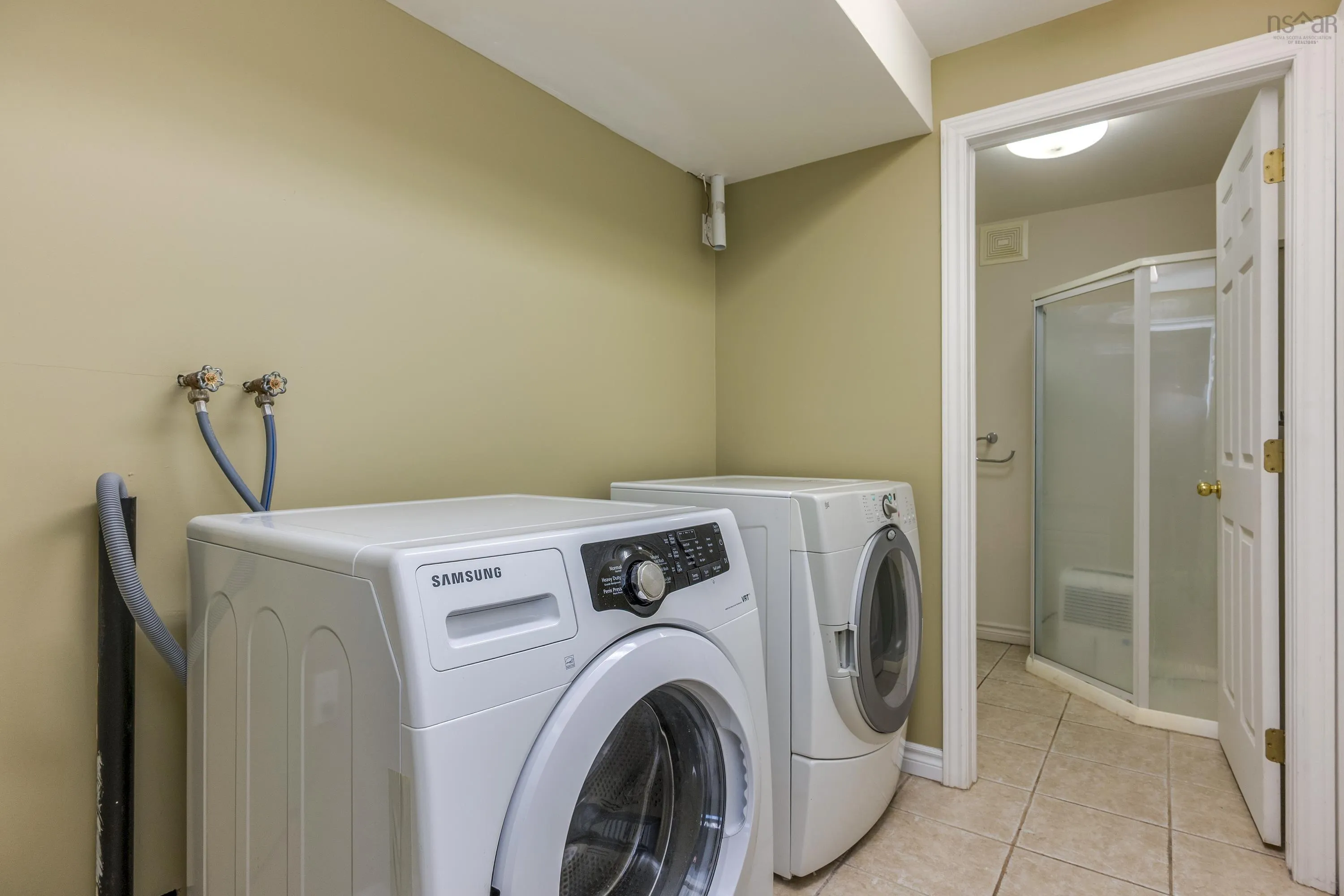 246 Langbrae Drive, Halifax, NS B3S 1K4, 5 Bedrooms Bedrooms, ,4 BathroomsBathrooms,Residential,For Sale,Langbrae,202523547