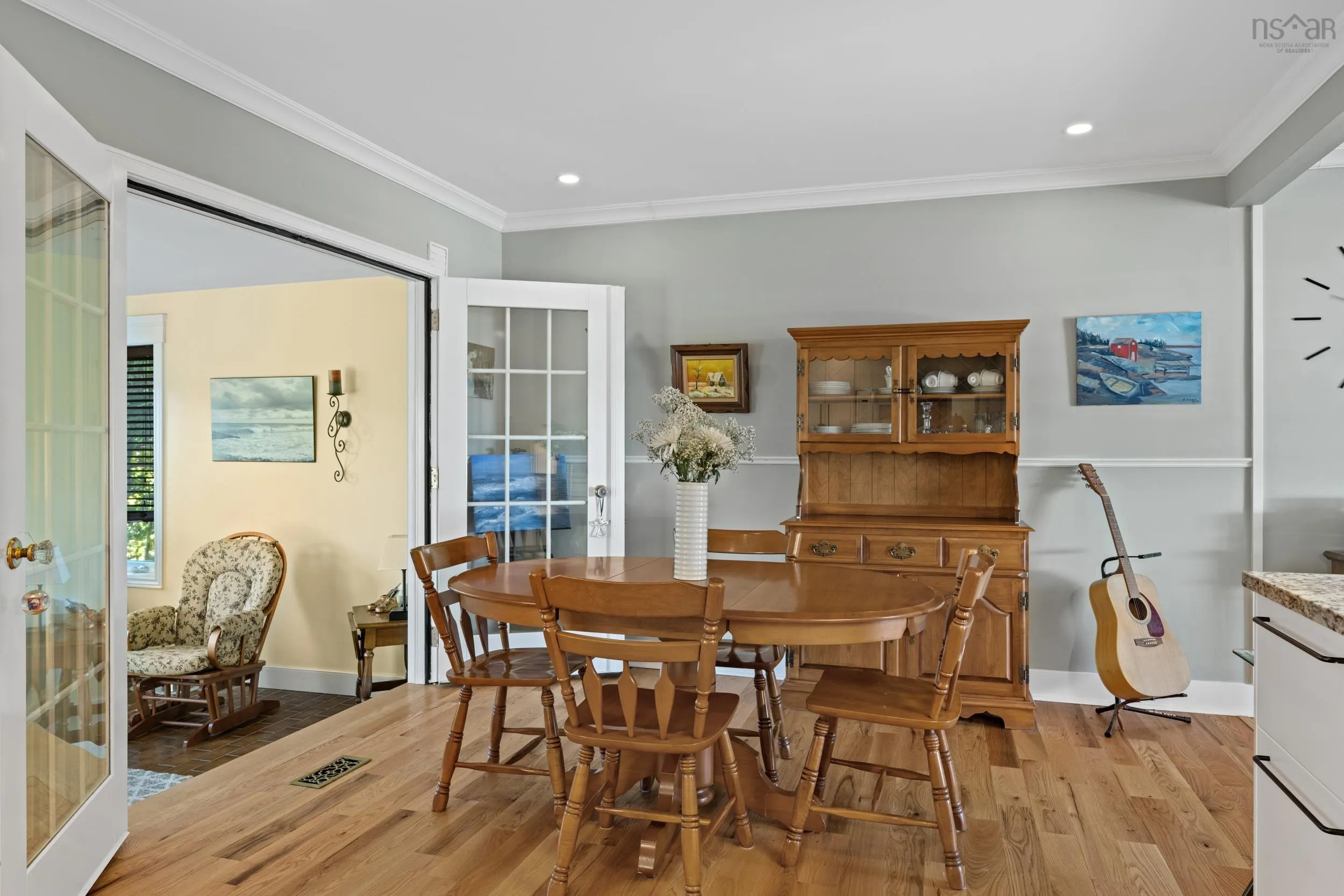 21 Lawnsdale Drive, Dartmouth, NS B3A 2N1, 3 Bedrooms Bedrooms, ,3 BathroomsBathrooms,Residential,For Sale,Lawnsdale,202521933