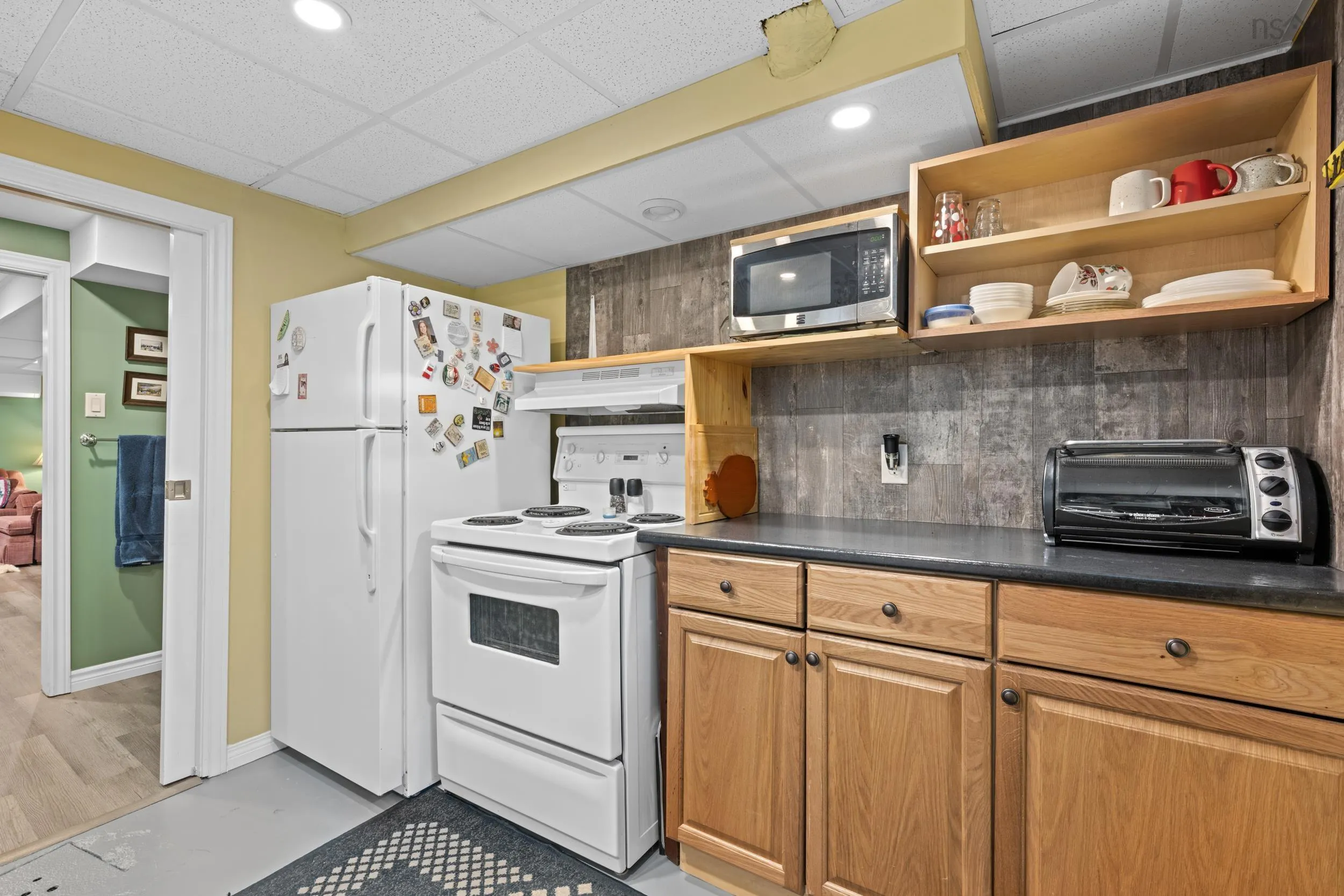 21 Lawnsdale Drive, Dartmouth, NS B3A 2N1, 3 Bedrooms Bedrooms, ,3 BathroomsBathrooms,Residential,For Sale,Lawnsdale,202521933