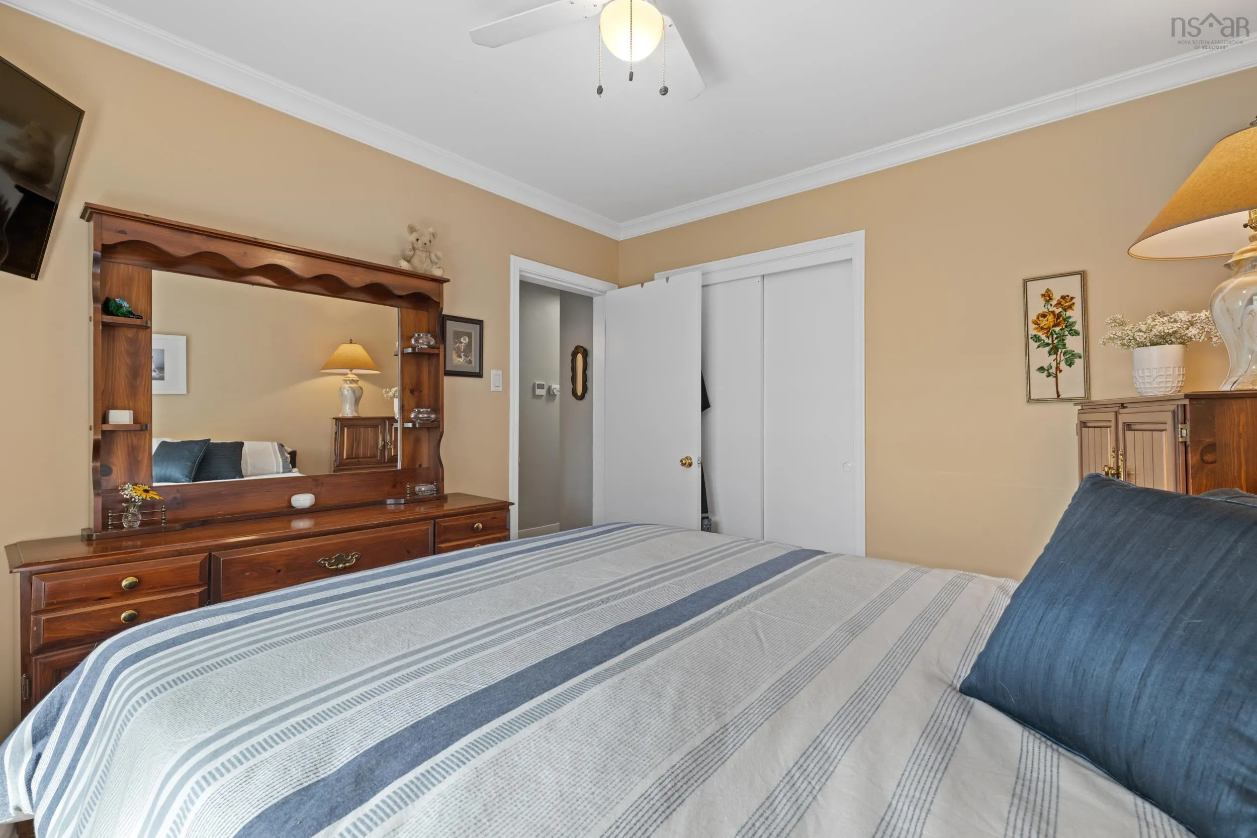 21 Lawnsdale Drive, Dartmouth, NS B3A 2N1, 3 Bedrooms Bedrooms, ,3 BathroomsBathrooms,Residential,For Sale,Lawnsdale,202521933