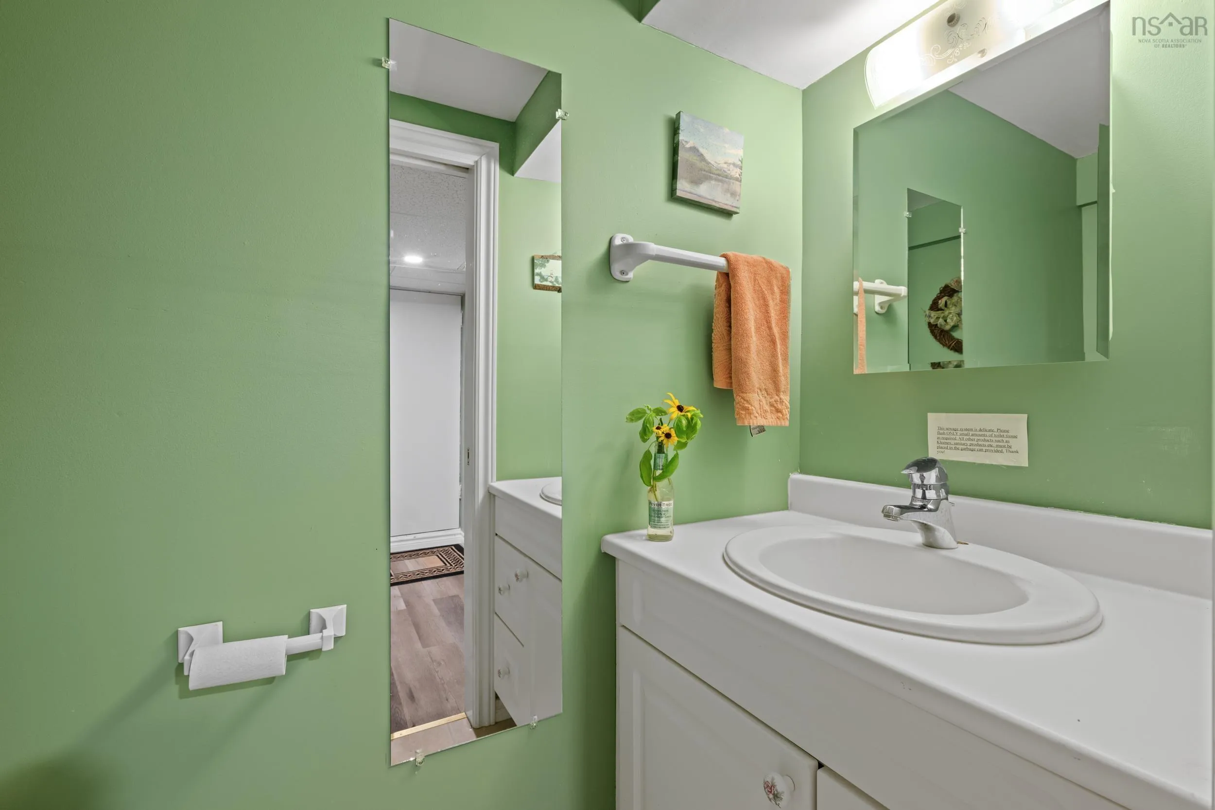 21 Lawnsdale Drive, Dartmouth, NS B3A 2N1, 3 Bedrooms Bedrooms, ,3 BathroomsBathrooms,Residential,For Sale,Lawnsdale,202521933