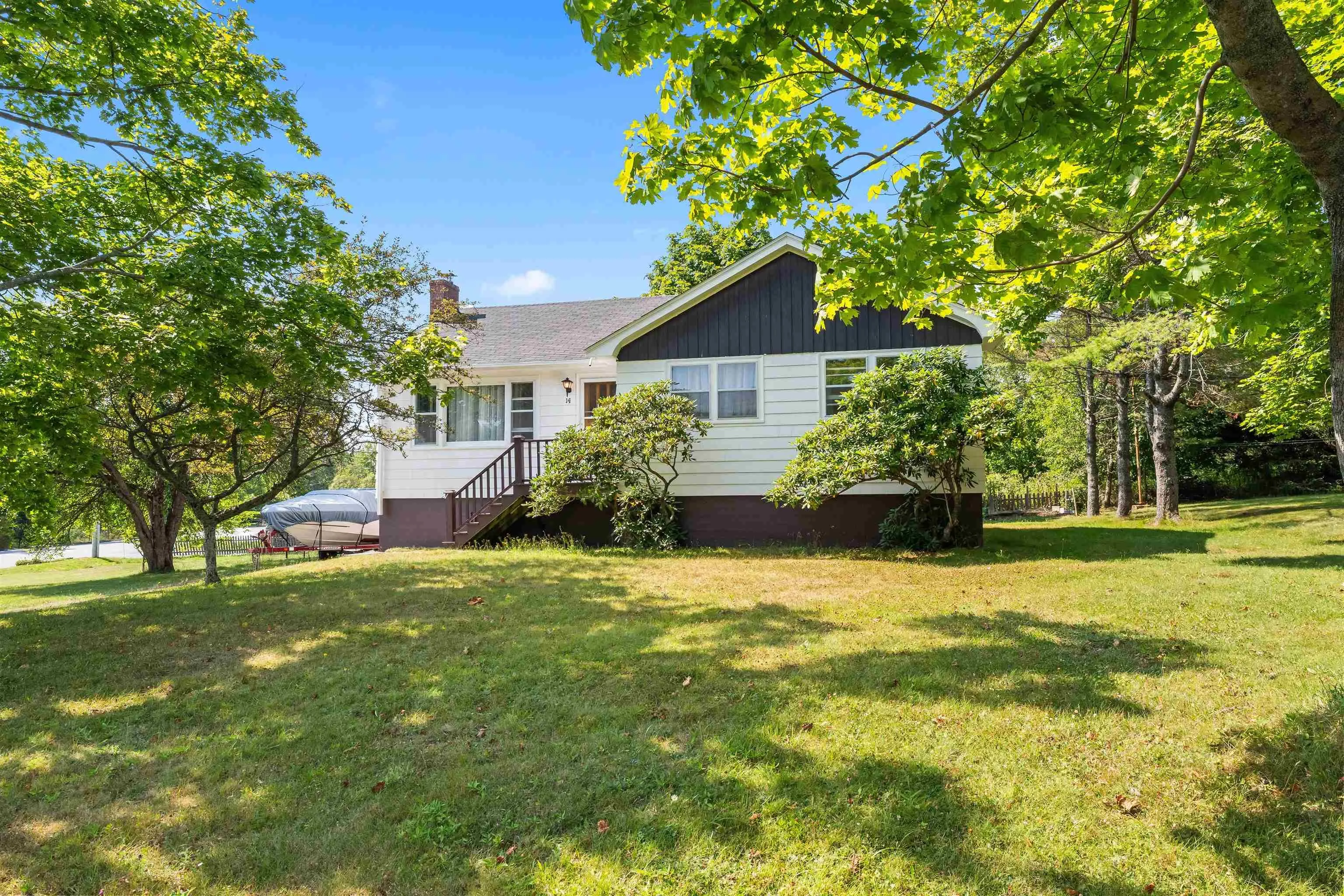 14 Hornes Rd, Eastern Passage, NS B3G 1N4, 4 Bedrooms Bedrooms, ,1 BathroomBathrooms,Residential,For Sale,Hornes,202520519
