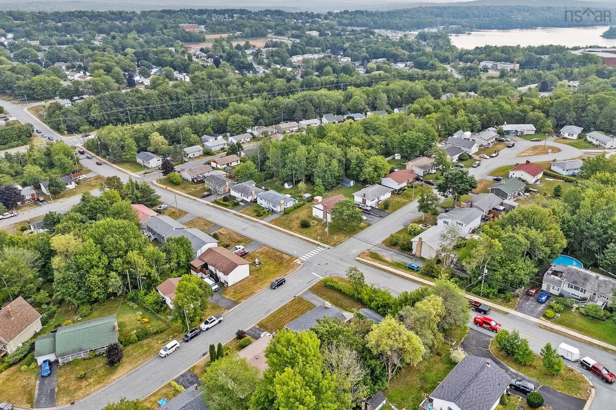 2 Candlewood Lane, Lower Sackville, NS B4C 1A5, 3 Bedrooms Bedrooms, ,2 BathroomsBathrooms,Residential,For Sale,Candlewood,202519892