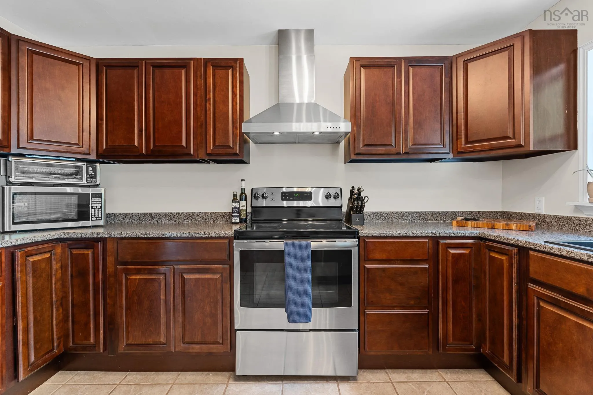2 Candlewood Lane, Lower Sackville, NS B4C 1A5, 3 Bedrooms Bedrooms, ,2 BathroomsBathrooms,Residential,For Sale,Candlewood,202519892