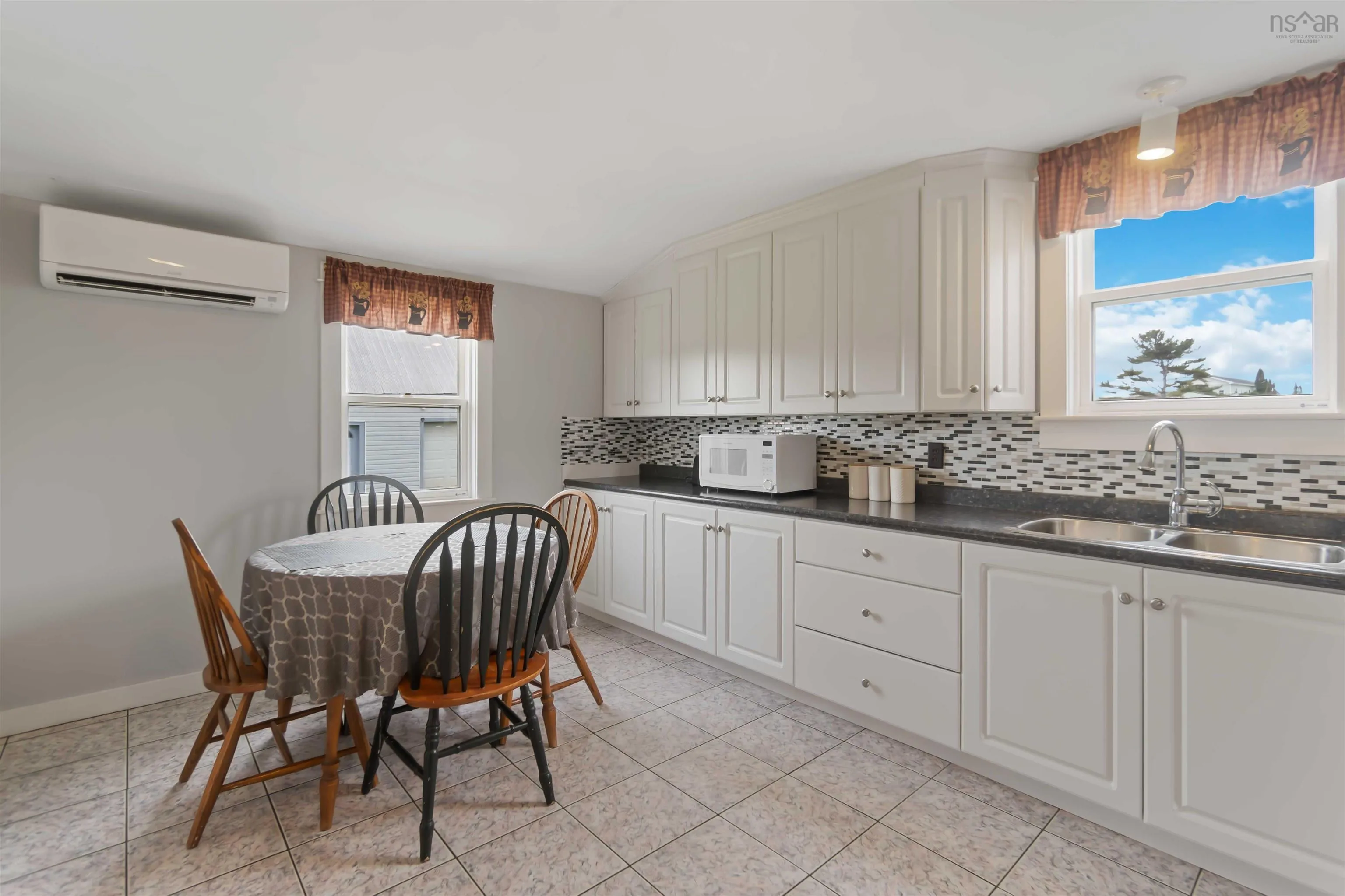 6228 Highway 101, Ashmore Ns B0w 3t0, 4 Bedrooms Bedrooms, ,1 BathroomBathrooms,Residential,For Sale,Highway 101,202410195