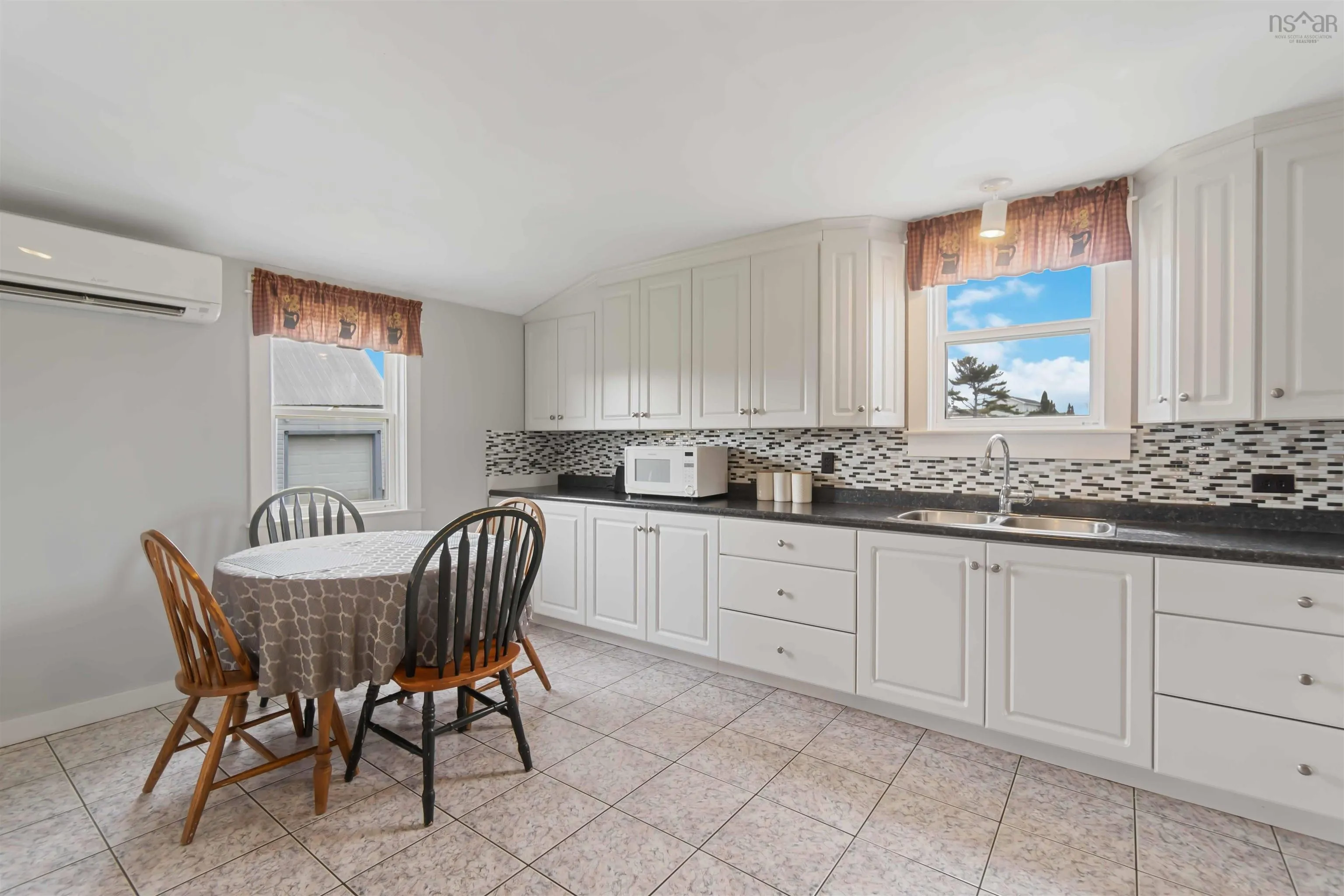 6228 Highway 101, Ashmore Ns B0w 3t0, 4 Bedrooms Bedrooms, ,1 BathroomBathrooms,Residential,For Sale,Highway 101,202410195
