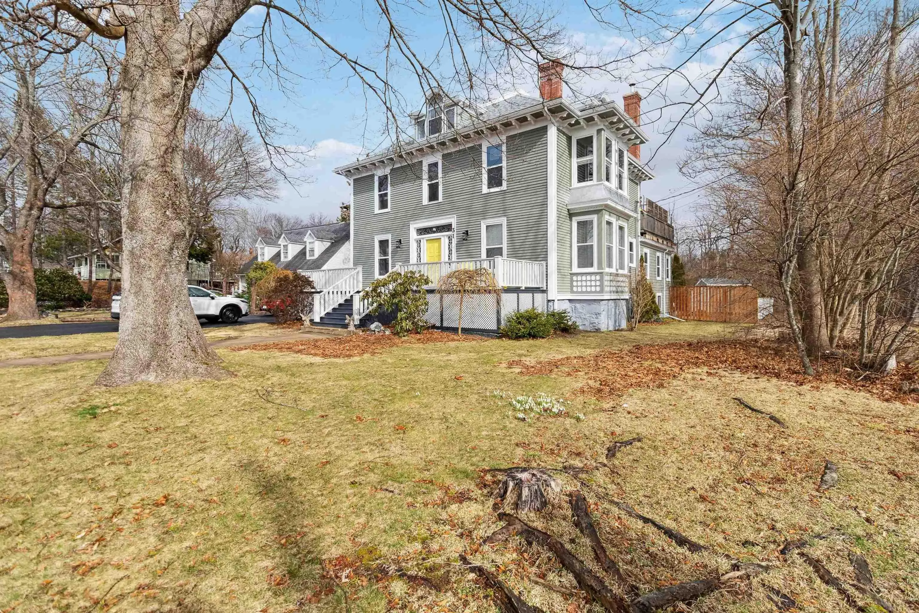 31 Main Street, Liverpool Ns B0t 1k0, 5 Bedrooms Bedrooms, ,Residential Income,For Sale,Main,202506611
