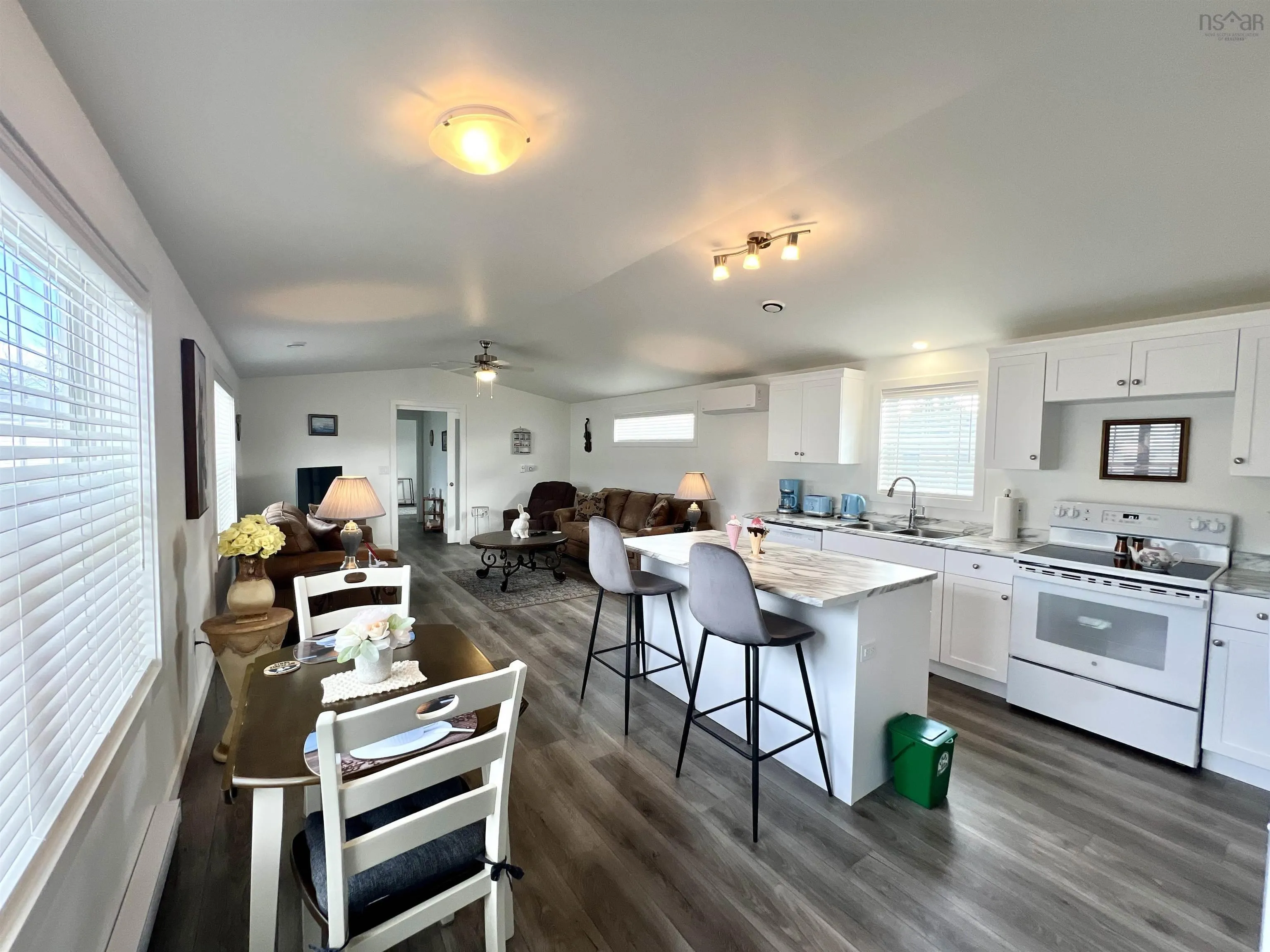 4 Macleod Avenue, Port Hawkesbury, NS B9A 3L5, 2 Bedrooms Bedrooms, ,2 BathroomsBathrooms,Residential,For Sale,Macleod,202519462