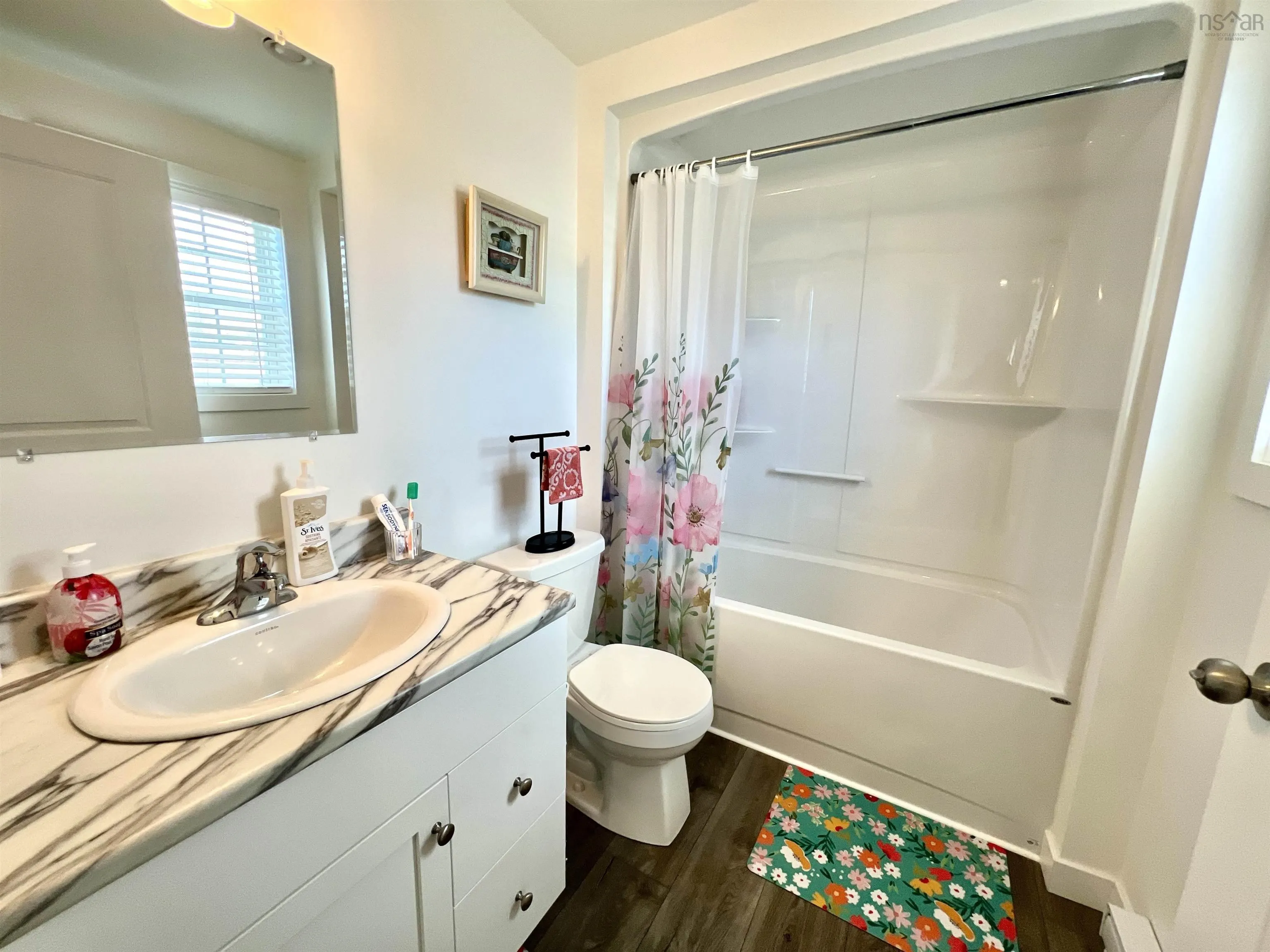 4 Macleod Avenue, Port Hawkesbury, NS B9A 3L5, 2 Bedrooms Bedrooms, ,2 BathroomsBathrooms,Residential,For Sale,Macleod,202519462