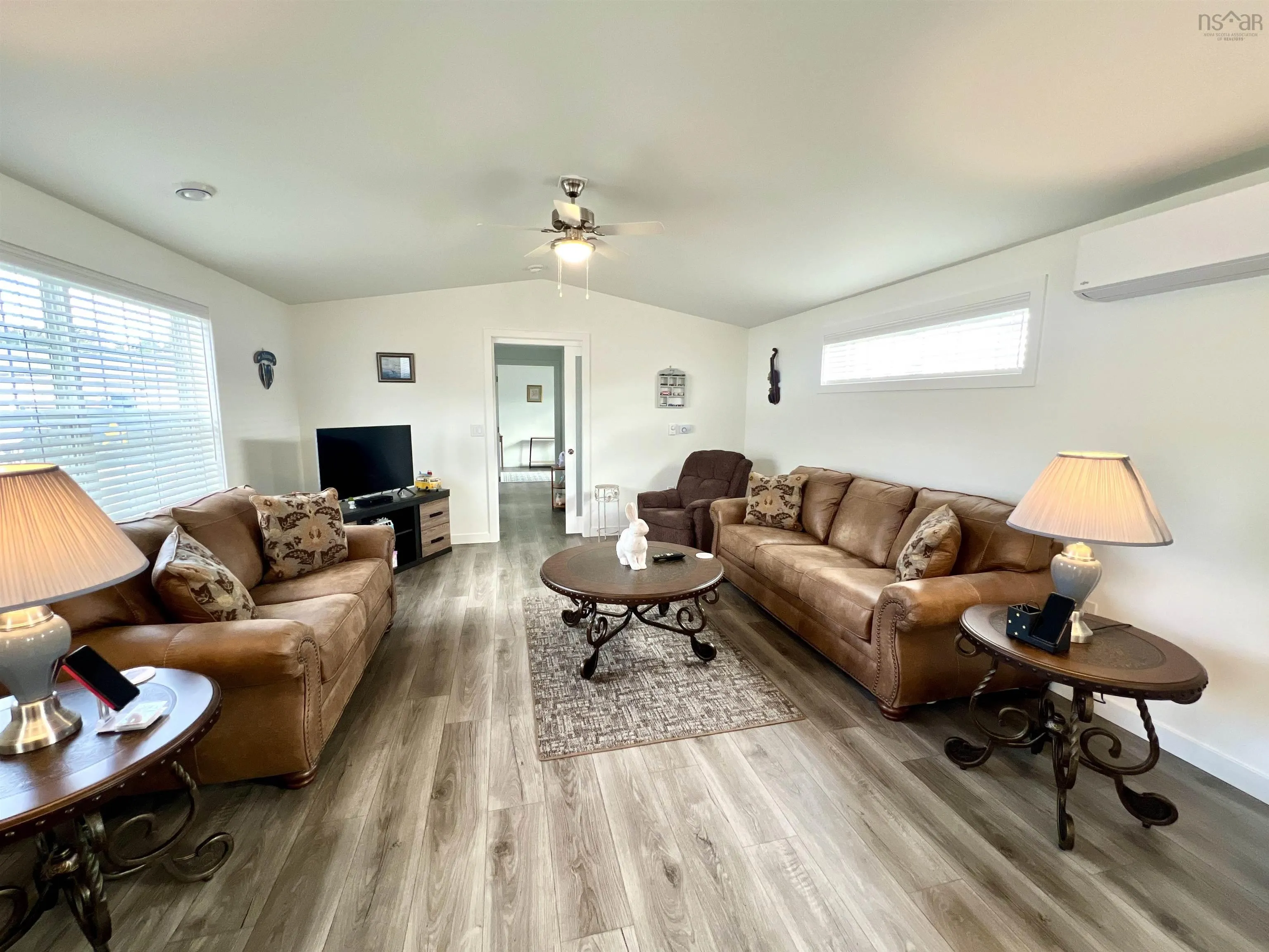4 Macleod Avenue, Port Hawkesbury, NS B9A 3L5, 2 Bedrooms Bedrooms, ,2 BathroomsBathrooms,Residential,For Sale,Macleod,202519462