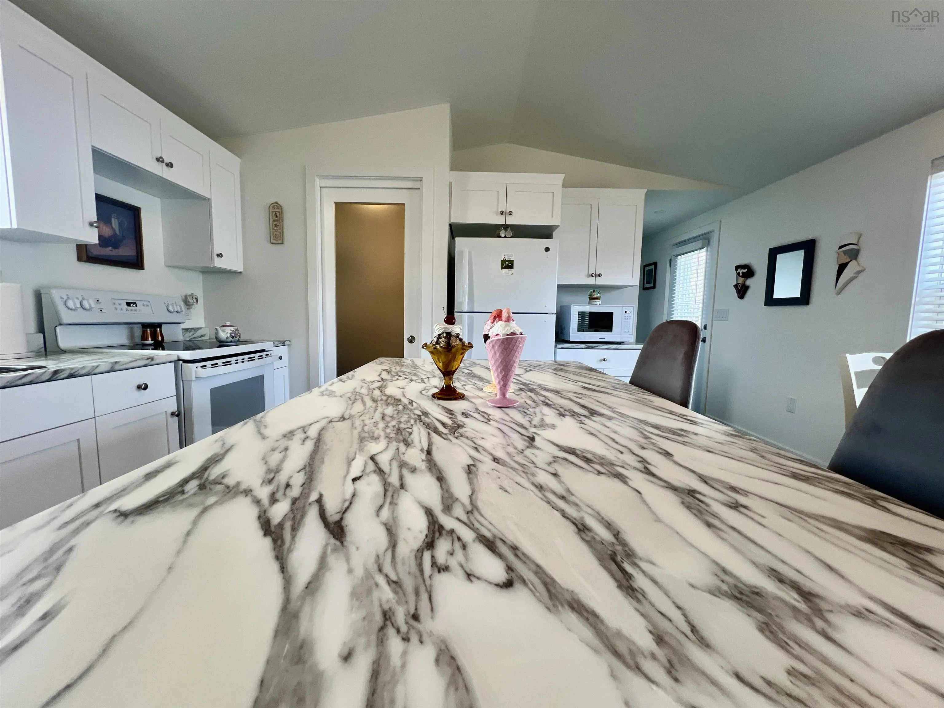 4 Macleod Avenue, Port Hawkesbury, NS B9A 3L5, 2 Bedrooms Bedrooms, ,2 BathroomsBathrooms,Residential,For Sale,Macleod,202519462