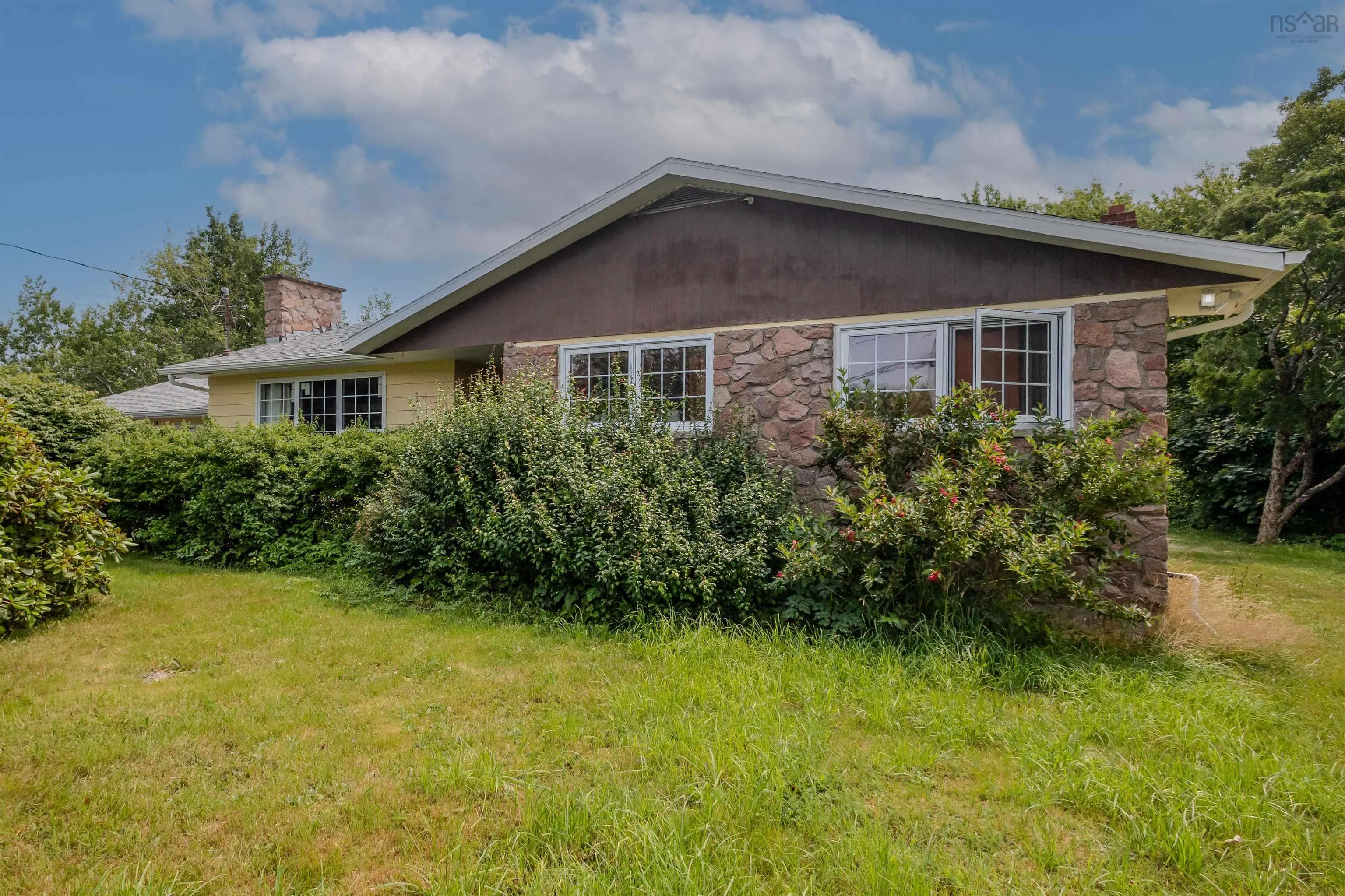 14 Tower Heights, Sydney, NS B1P 2C4, 7 Bedrooms Bedrooms, ,4 BathroomsBathrooms,Residential,For Sale,Tower,202520500