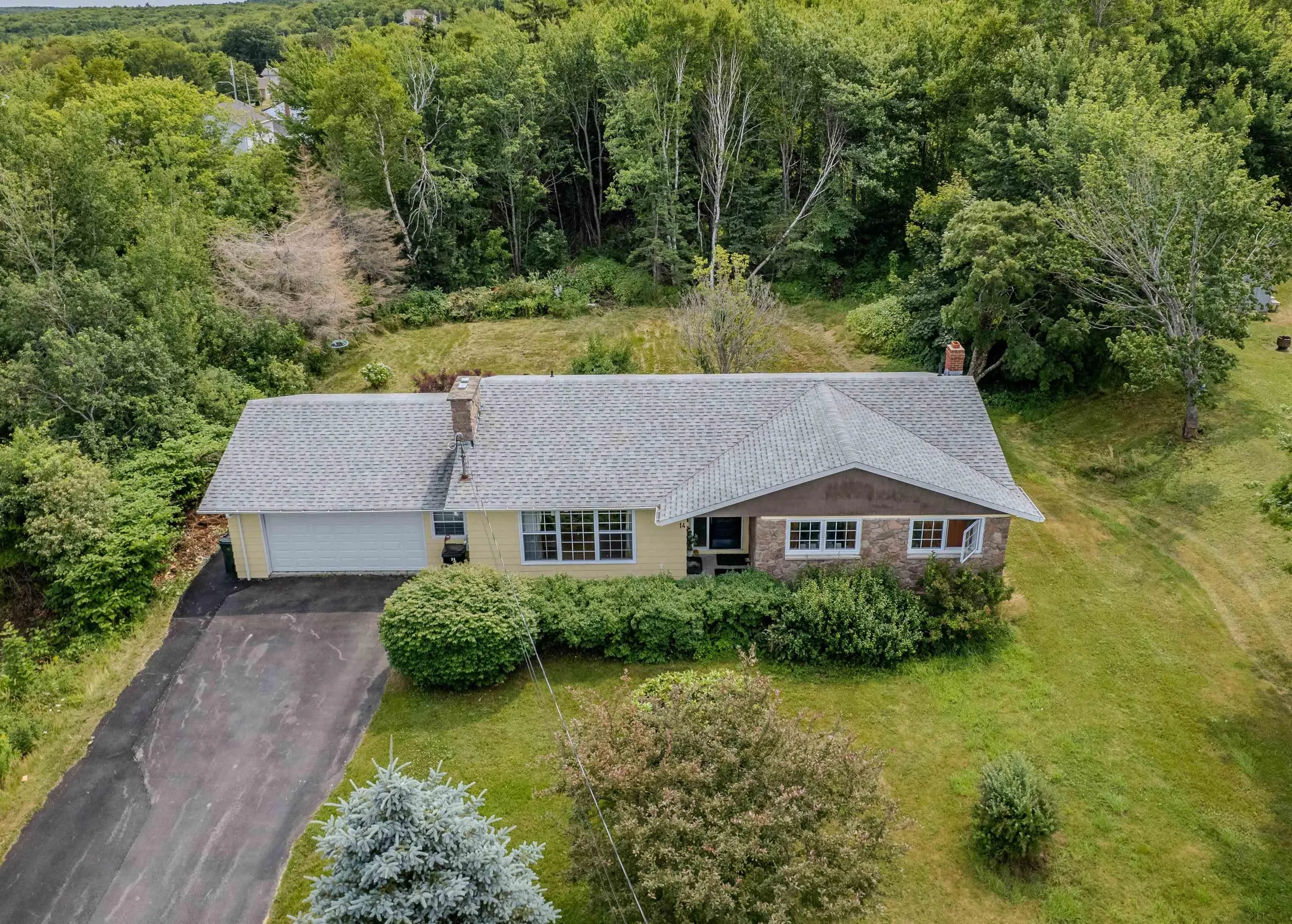 14 Tower Heights, Sydney, NS B1P 2C4, 7 Bedrooms Bedrooms, ,4 BathroomsBathrooms,Residential,For Sale,Tower,202520500