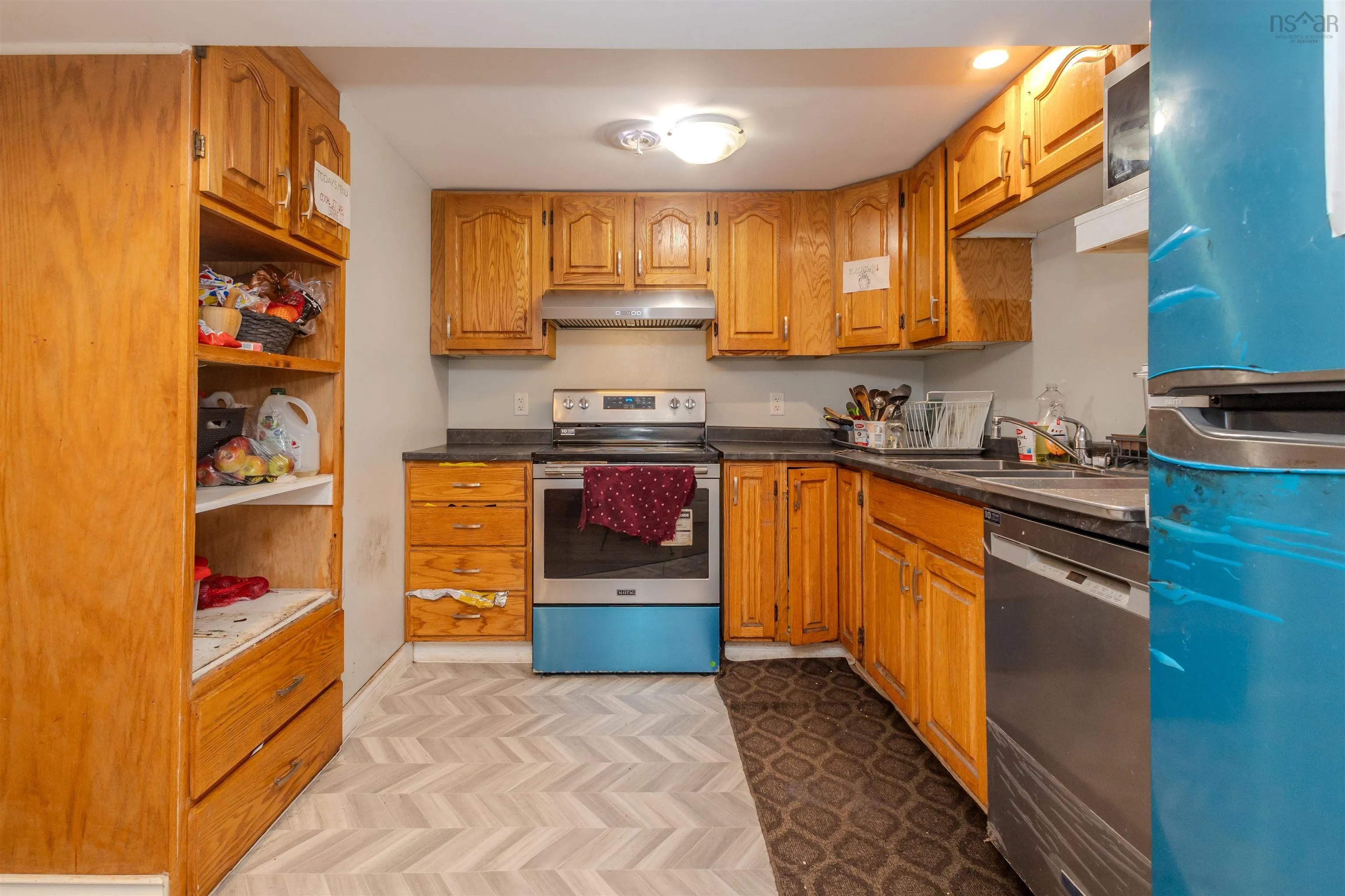 14 Tower Heights, Sydney, NS B1P 2C4, 7 Bedrooms Bedrooms, ,4 BathroomsBathrooms,Residential,For Sale,Tower,202520500
