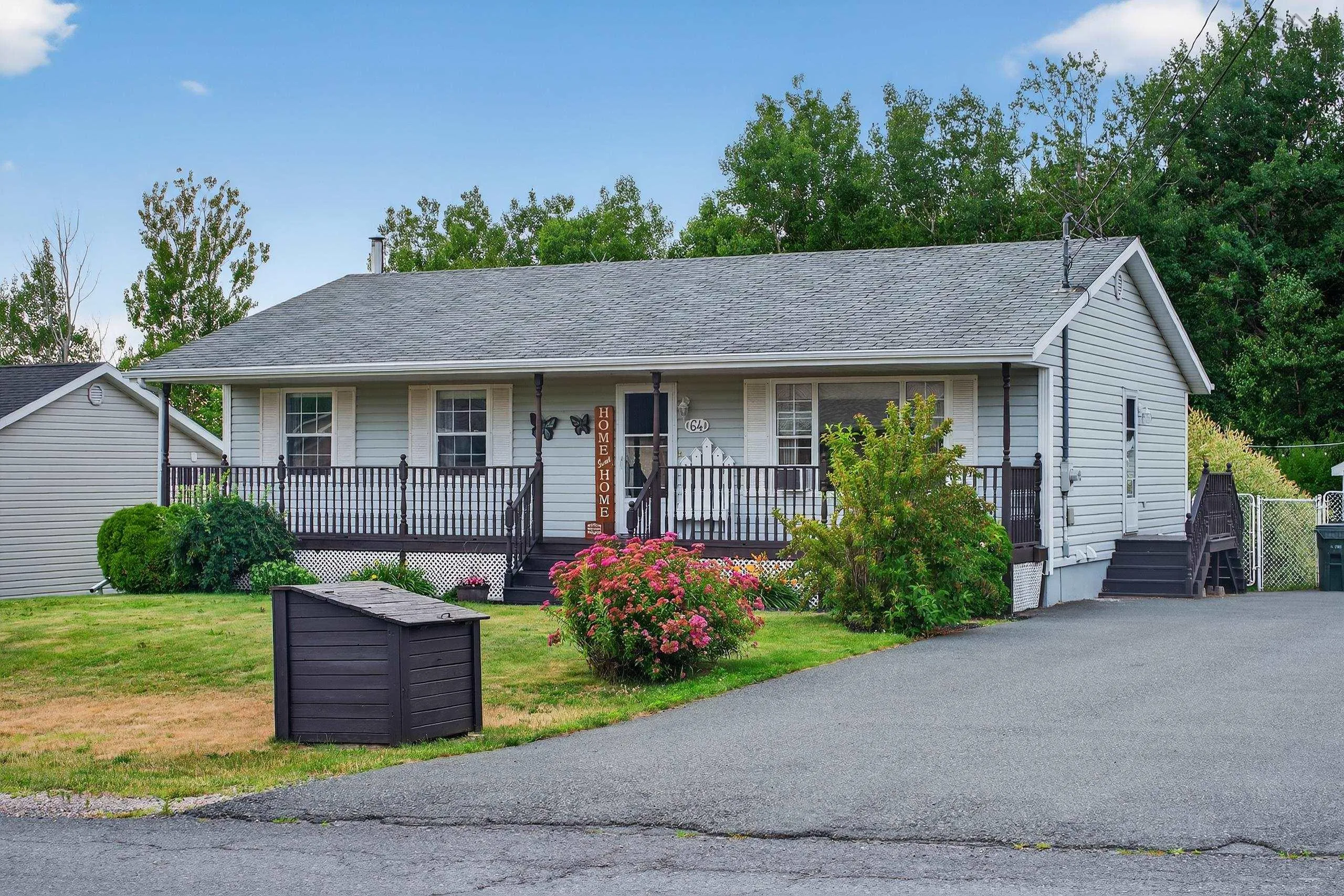 64 Mae Avenue, Sydney Mines, NS B1V 3J1, 4 Bedrooms Bedrooms, ,2 BathroomsBathrooms,Residential,For Sale,Mae,202519533