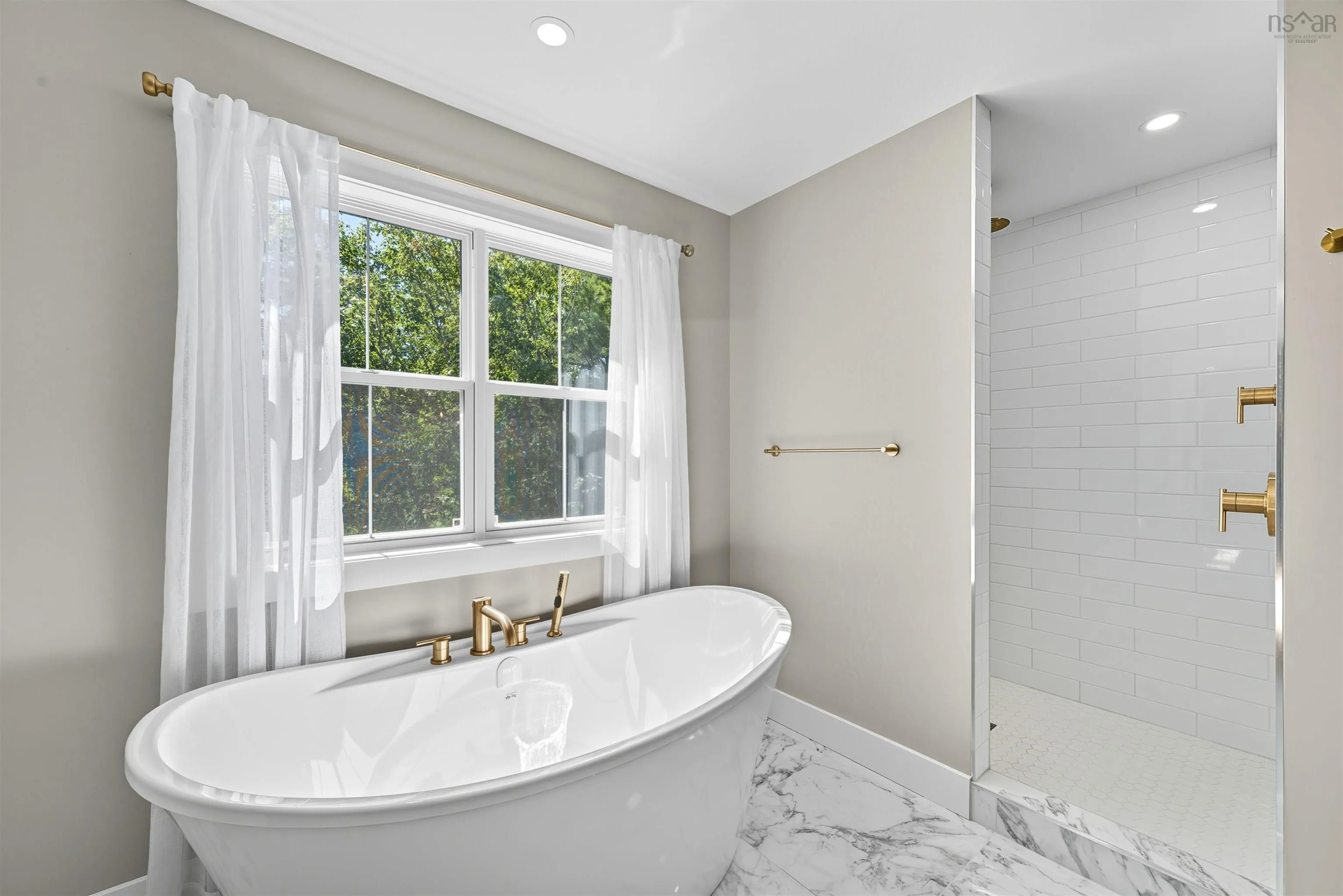 22 Puncheon Way, Bedford, NS B4B 2K9, 4 Bedrooms Bedrooms, ,4 BathroomsBathrooms,Residential,For Sale,Puncheon,202523389