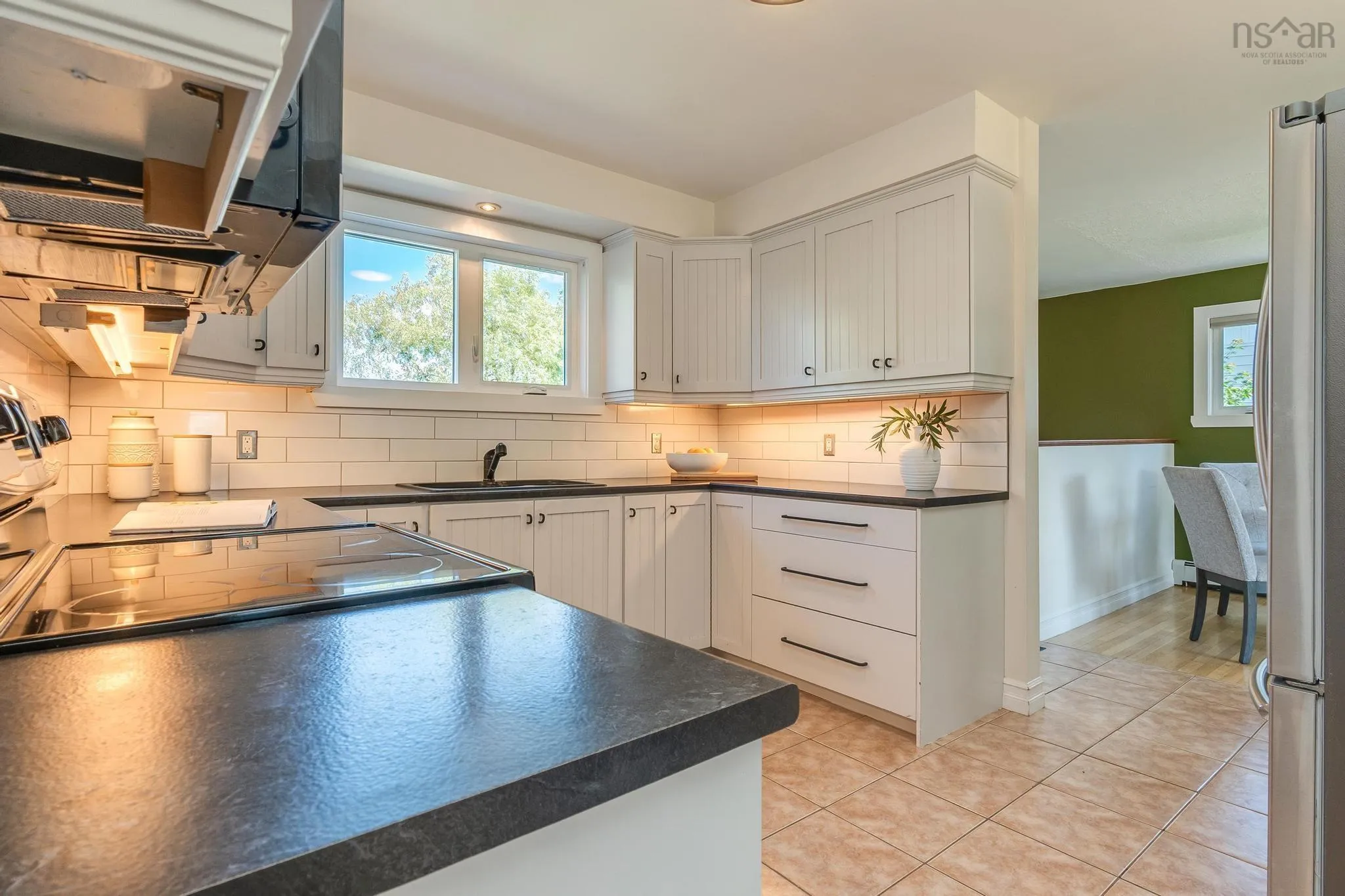 19 Ellen Drive, Dartmouth, NS B2W 2J7, 4 Bedrooms Bedrooms, ,2 BathroomsBathrooms,Residential,For Sale,Ellen,202518558