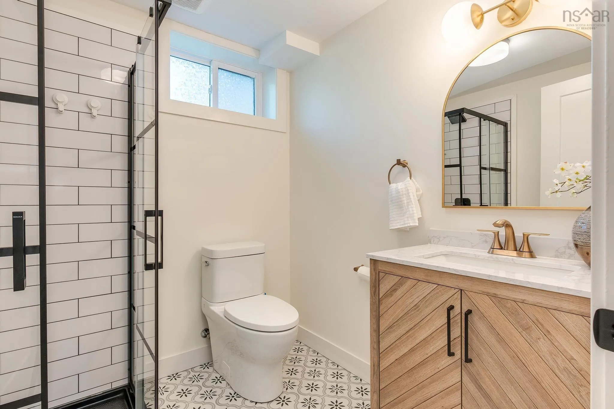 19 Ellen Drive, Dartmouth, NS B2W 2J7, 4 Bedrooms Bedrooms, ,2 BathroomsBathrooms,Residential,For Sale,Ellen,202518558