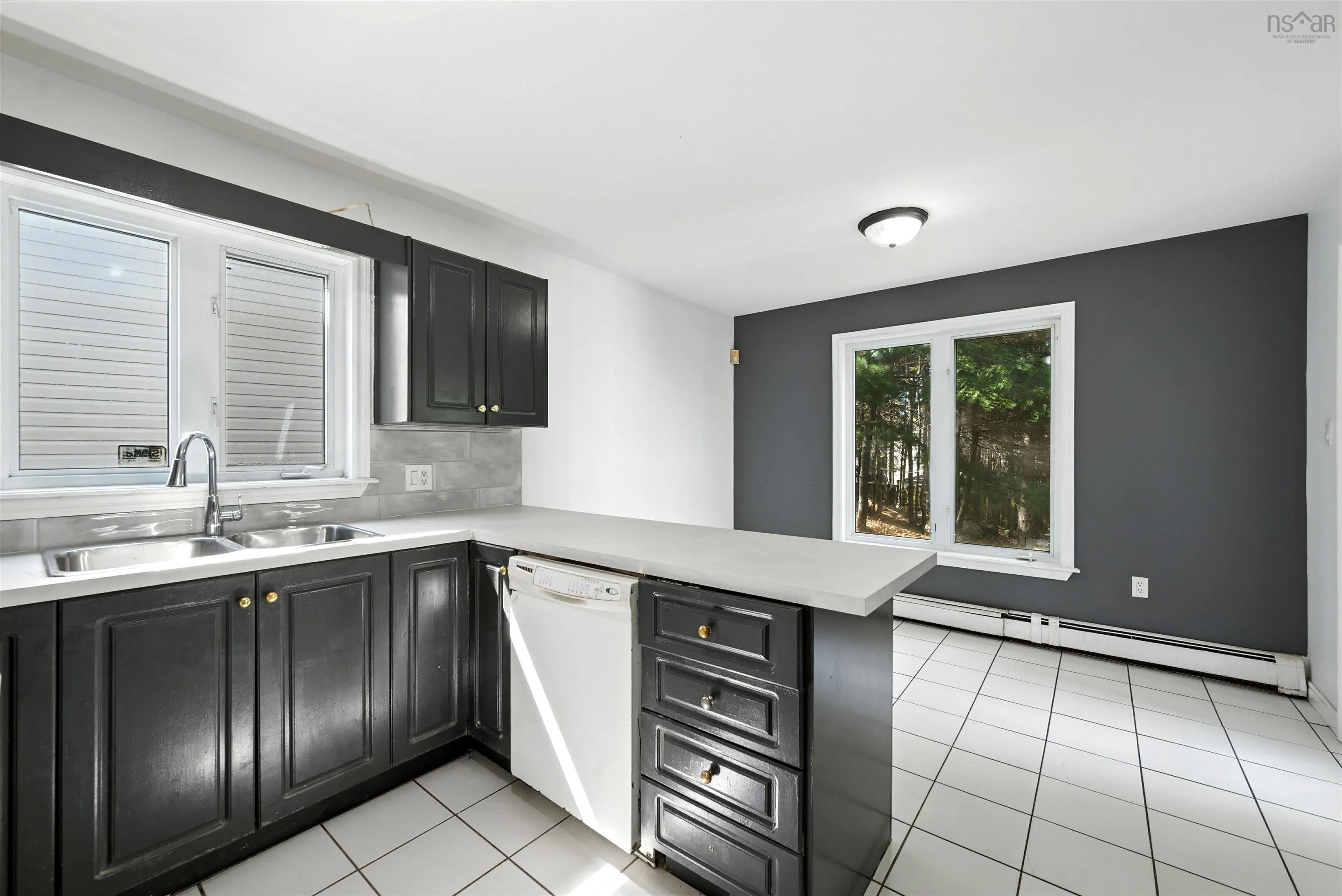 91 Oceanview Drive, Bedford, NS B4A 4H5, 5 Bedrooms Bedrooms, ,4 BathroomsBathrooms,Residential,For Sale,Oceanview,202522689
