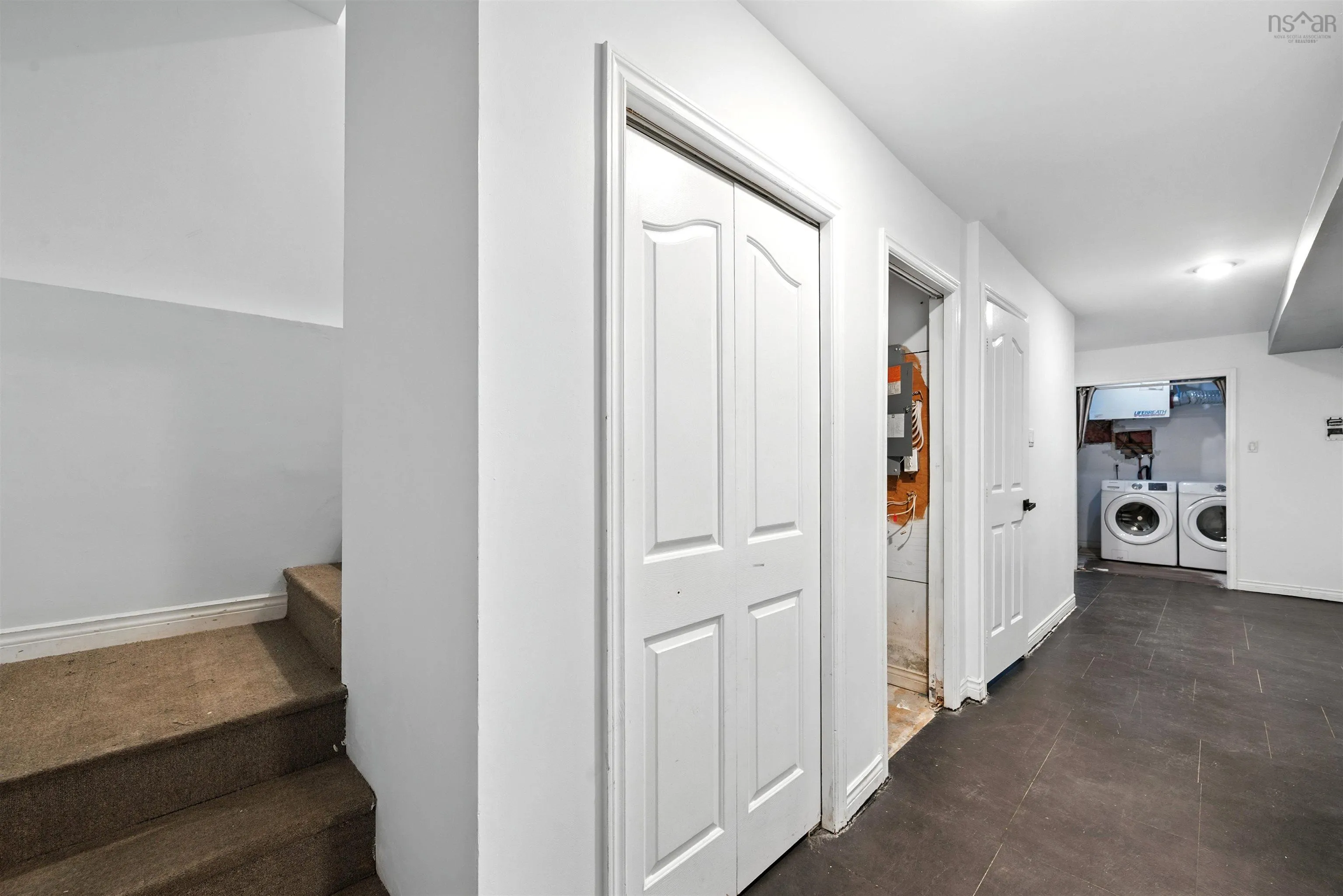 91 Oceanview Drive, Bedford, NS B4A 4H5, 5 Bedrooms Bedrooms, ,4 BathroomsBathrooms,Residential,For Sale,Oceanview,202522689