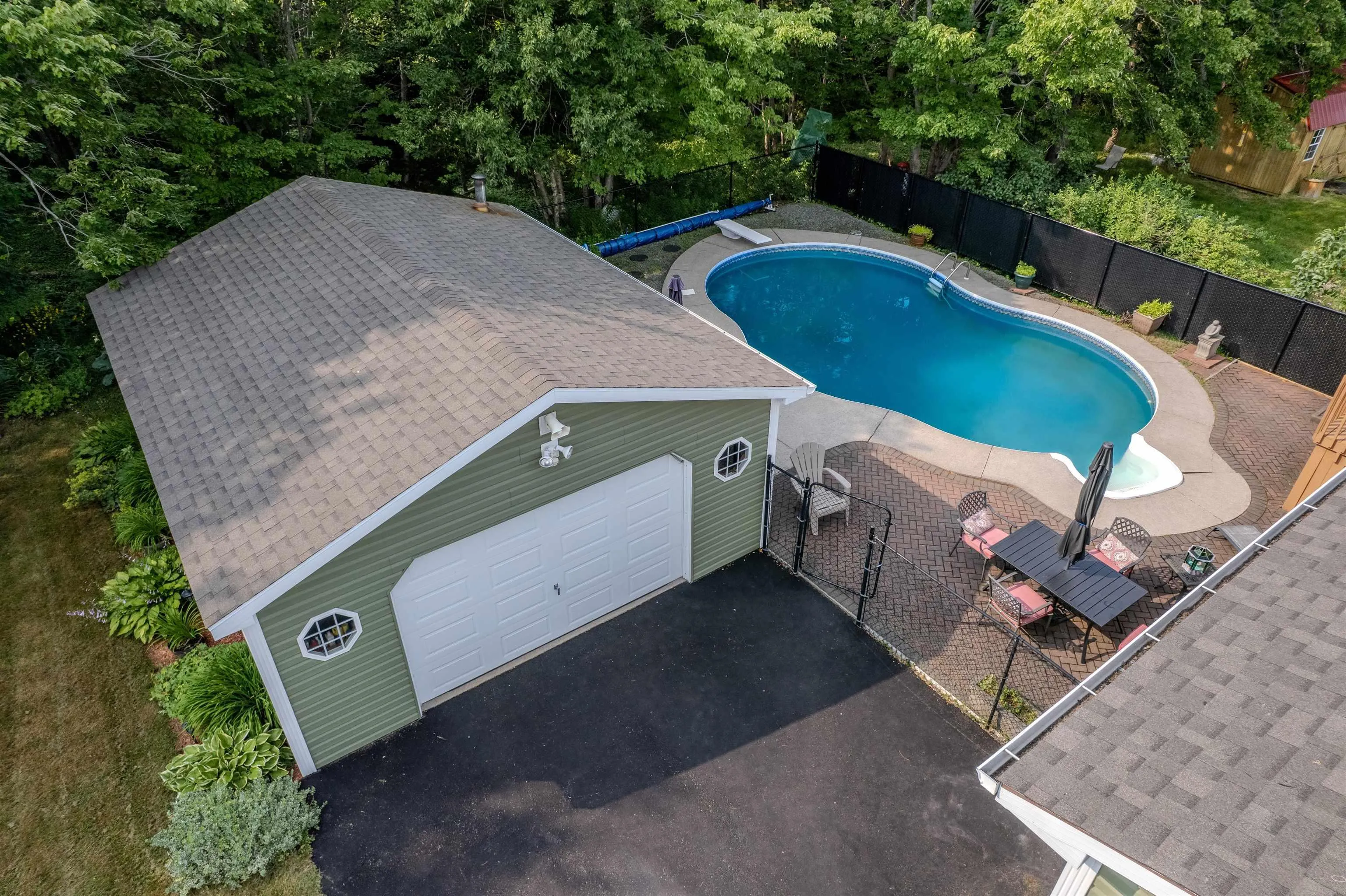 742 Cottage Road, Sydney, NS B1P 6S6, 4 Bedrooms Bedrooms, ,2 BathroomsBathrooms,Residential,For Sale,Cottage,202518873