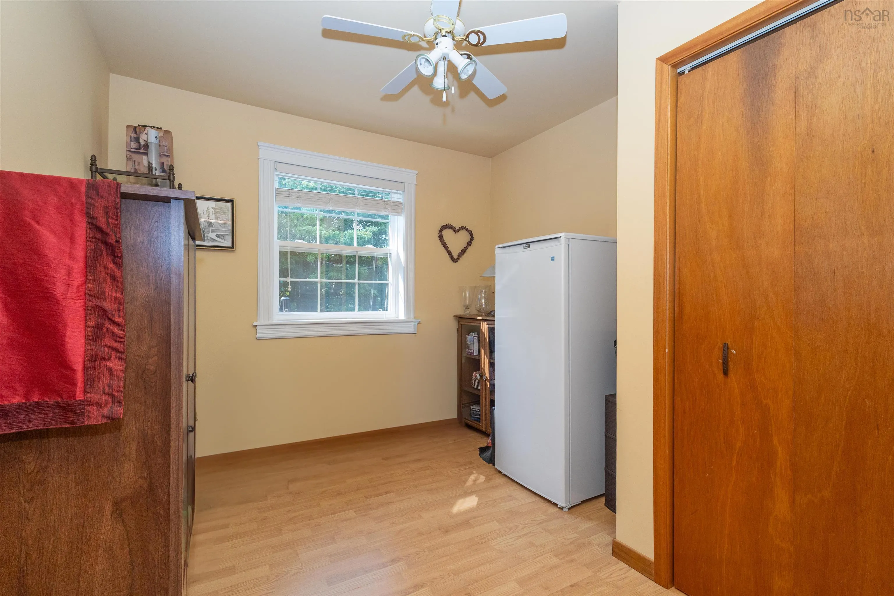 742 Cottage Road, Sydney, NS B1P 6S6, 4 Bedrooms Bedrooms, ,2 BathroomsBathrooms,Residential,For Sale,Cottage,202518873